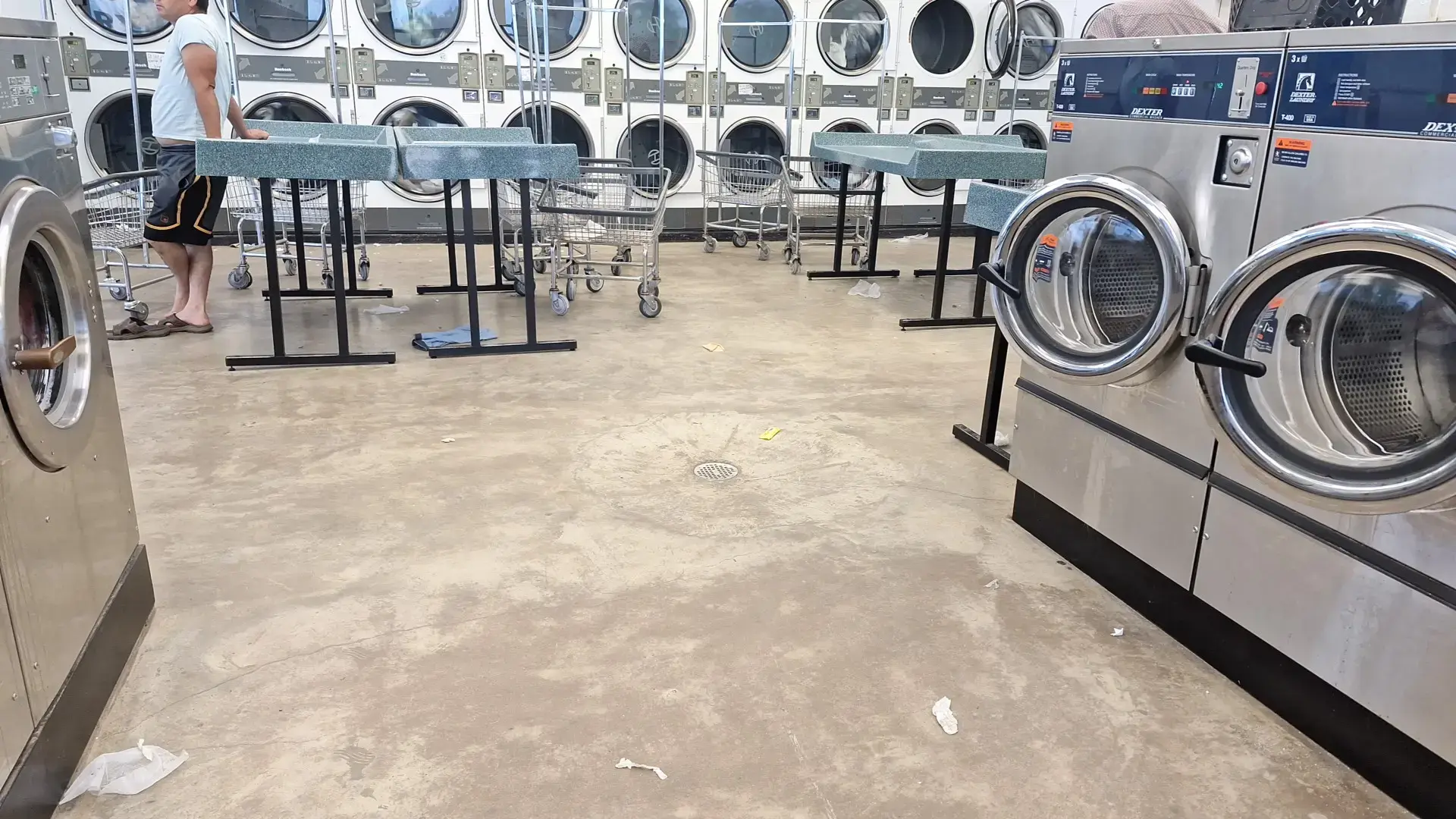 Scrub-Tub Laundromat thumbnail 1