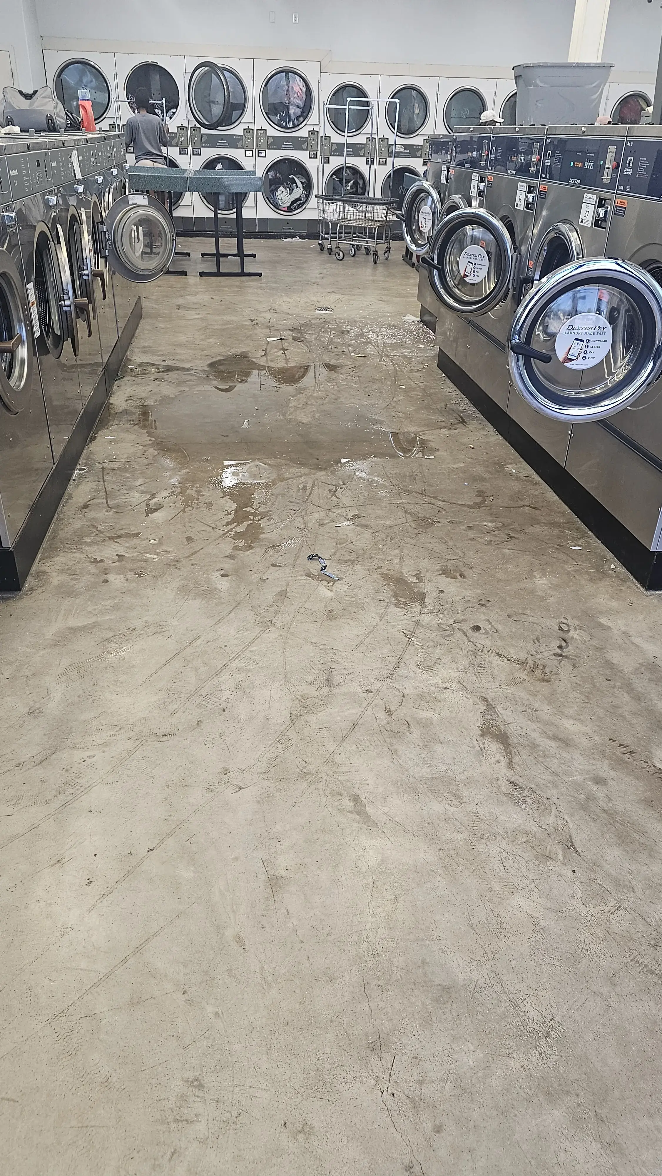 Scrub-Tub Laundromat thumbnail 2