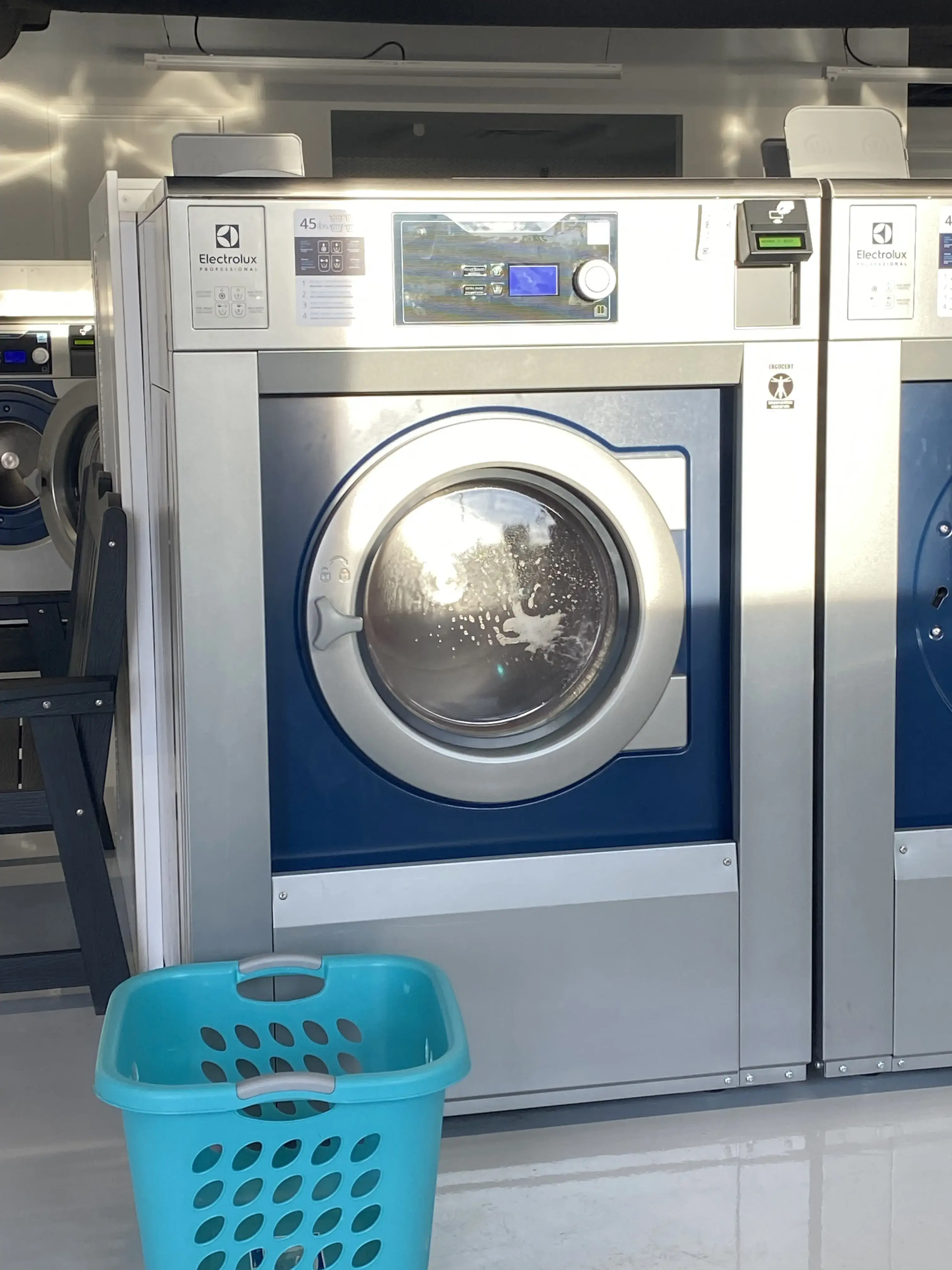Scrubbie's Laundromat - Image 8