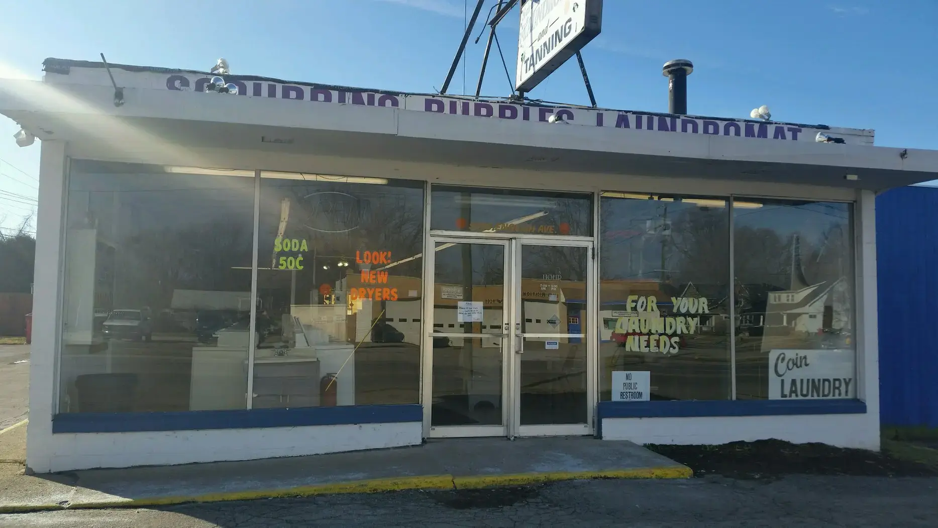 Scrubbing Bubbles Coin Laundry thumbnail 2