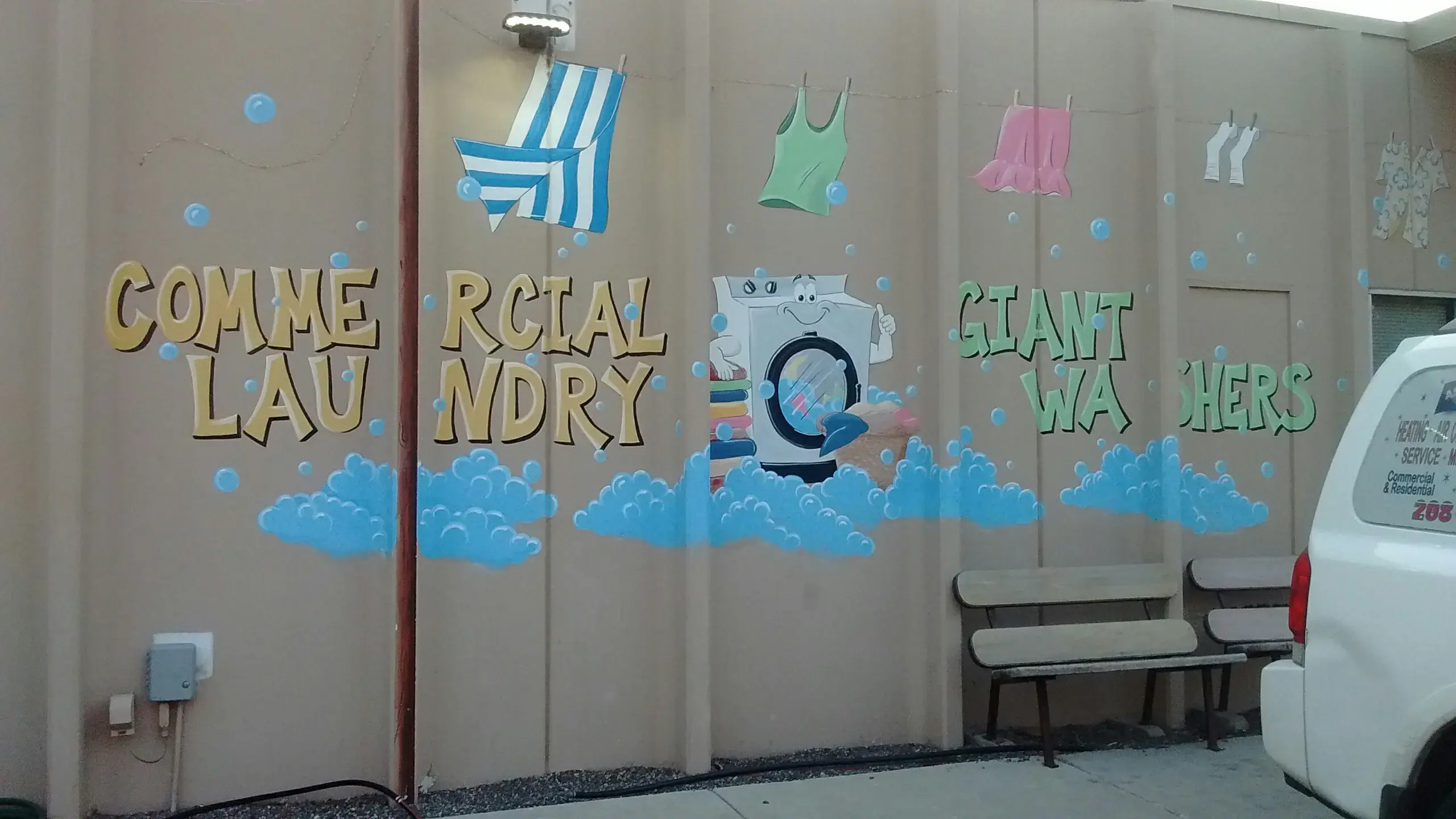 Scrubby's Laundry Center thumbnail 19