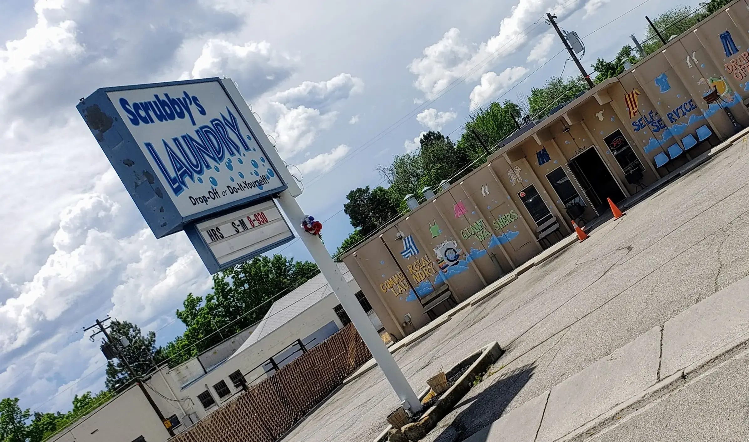 Scrubby's Laundry Center thumbnail 17