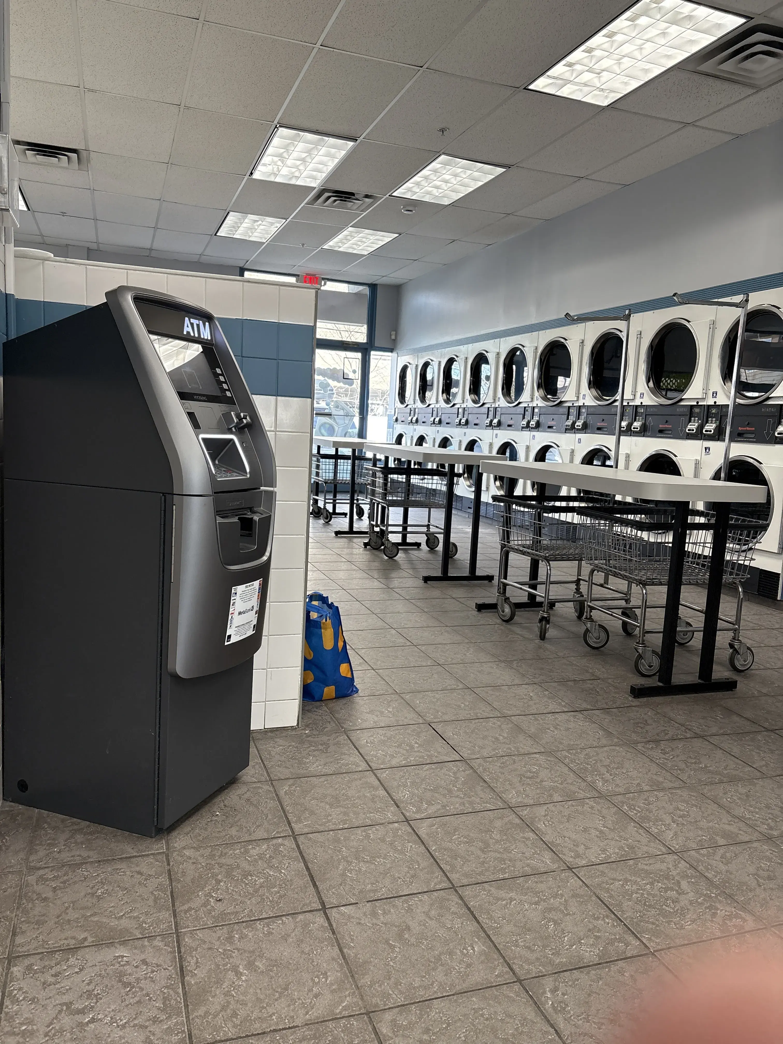 Scrubs Laundromat - Image 8
