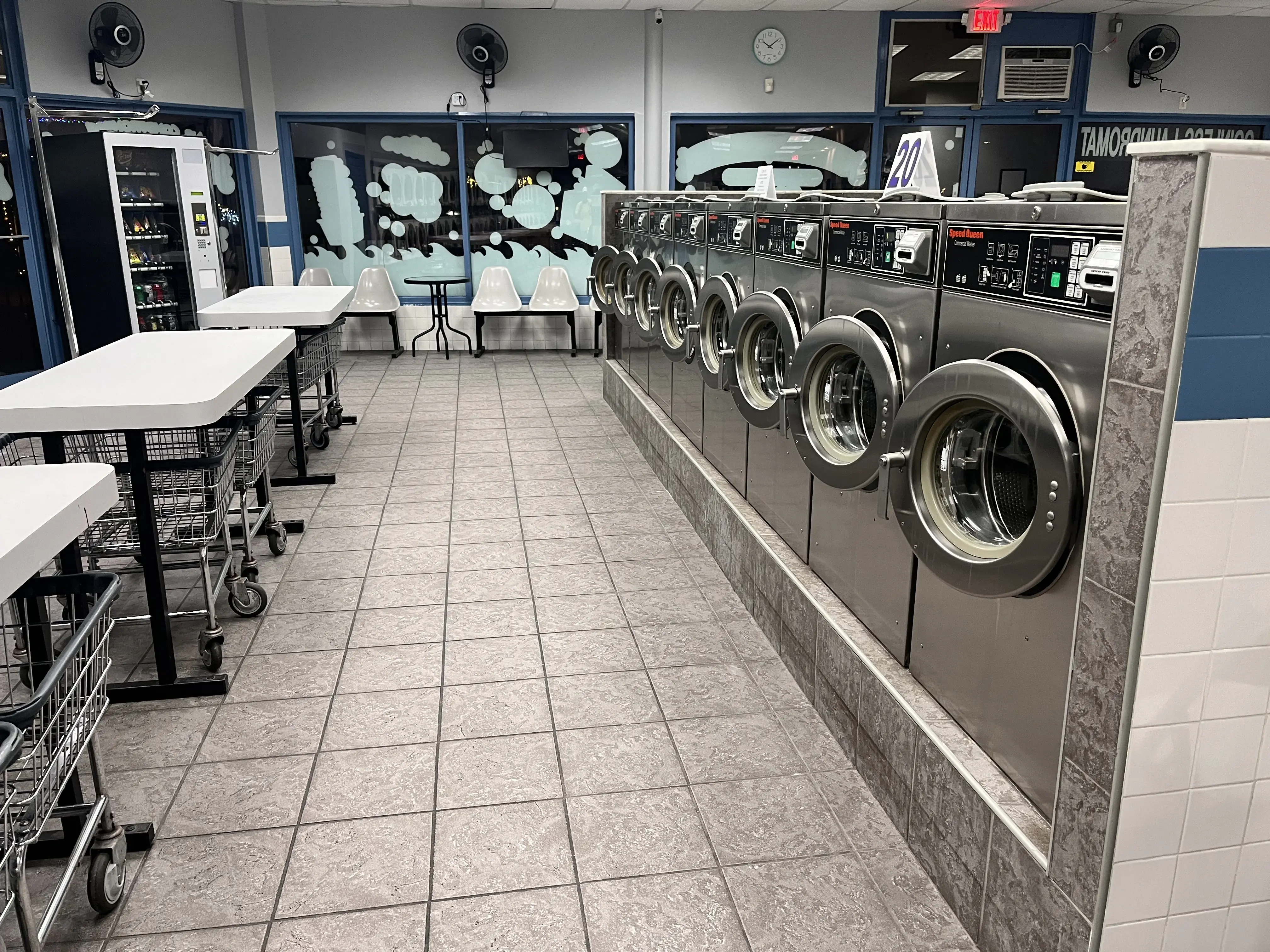Scrubs Laundromat thumbnail 14