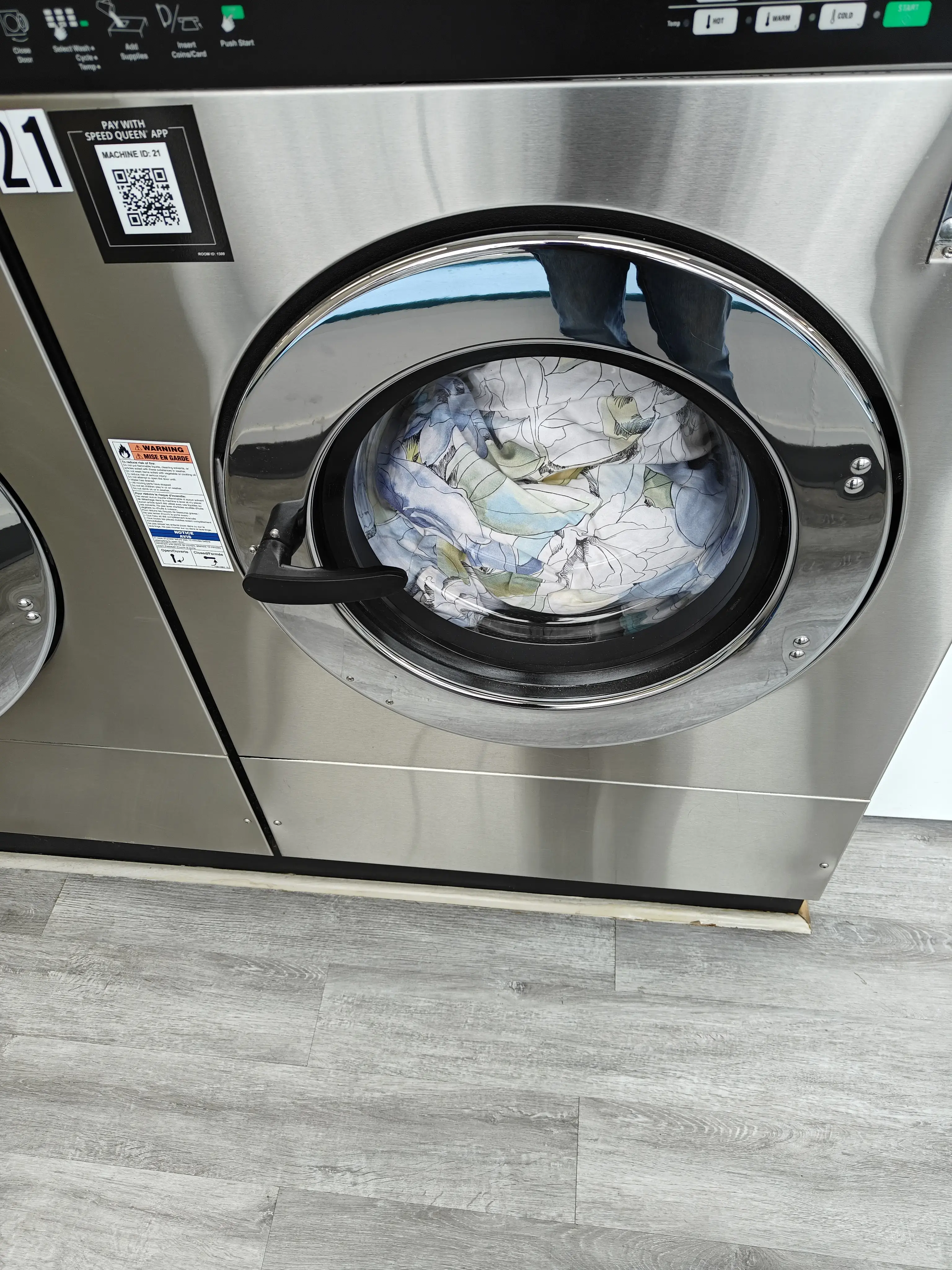 Seabreeze Laundry - Pacifica Laundromat thumbnail 3