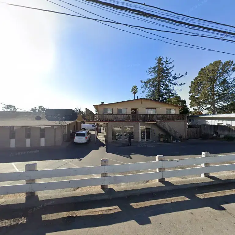 Seacliff Beach Laundromat - Image 3