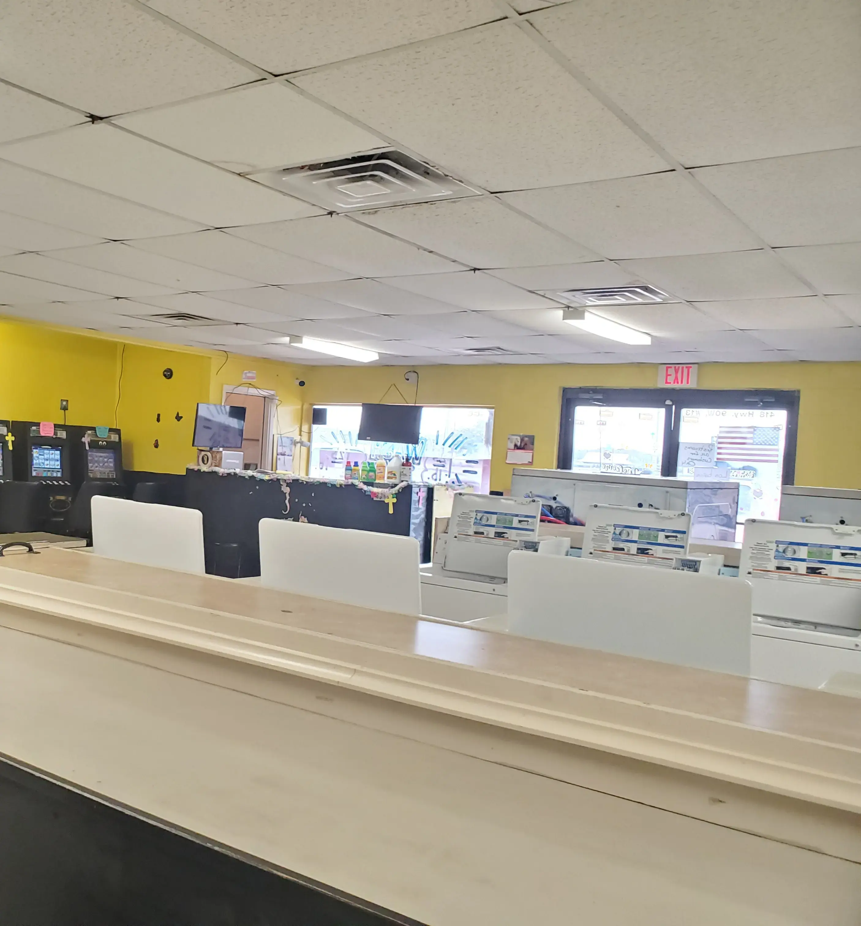 Sealy Laundromat - Image 6