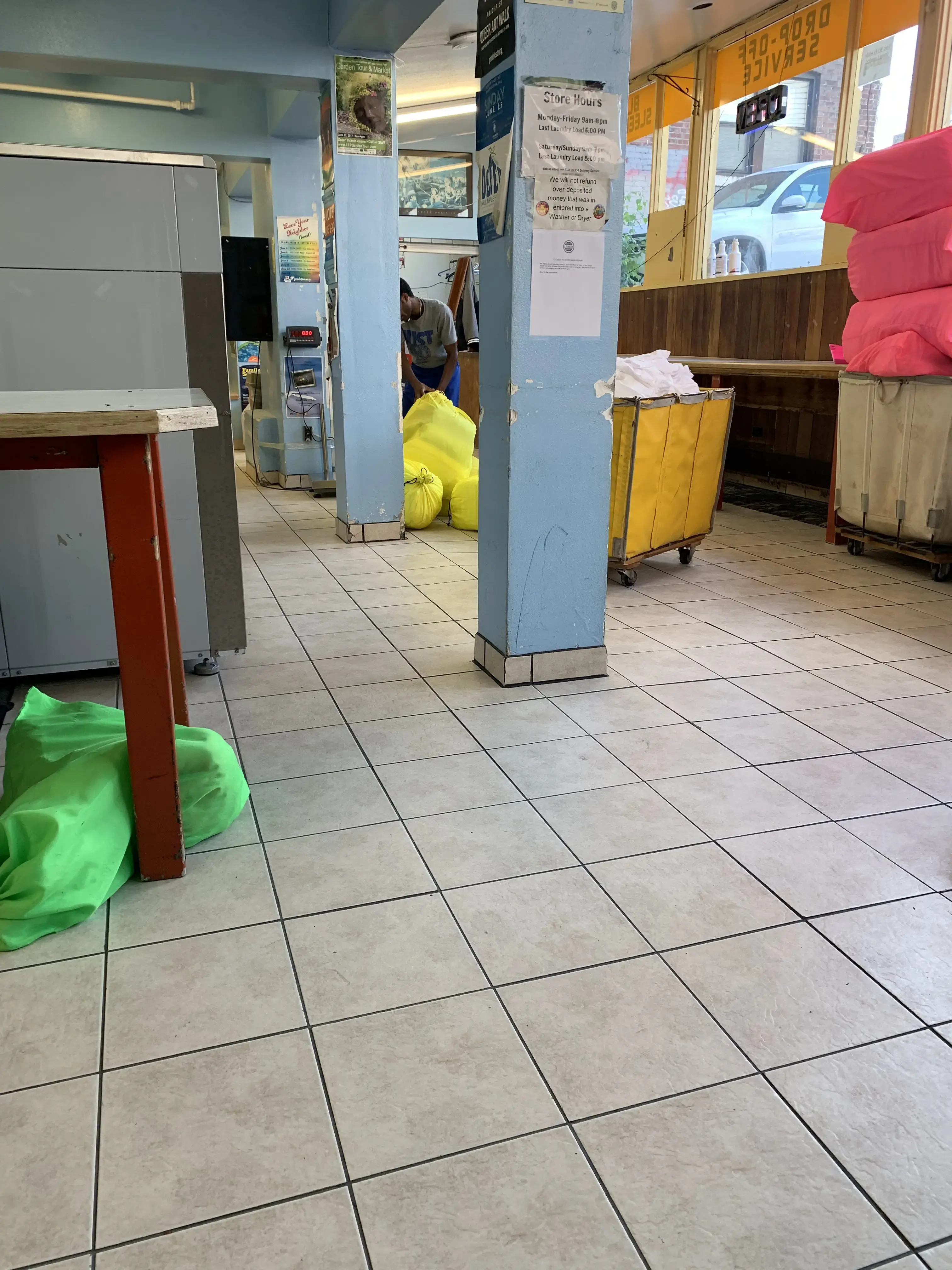 Seattle Laundry Service thumbnail 6