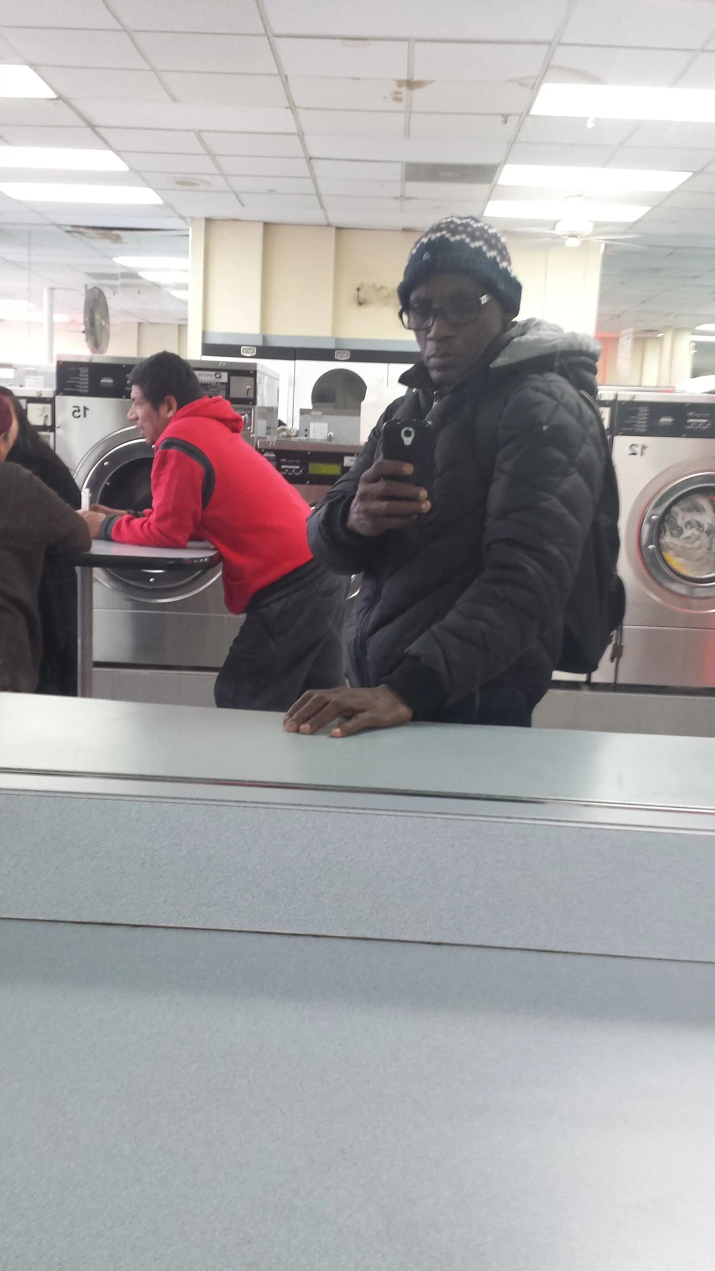 Second Avenue Laundromat thumbnail 5