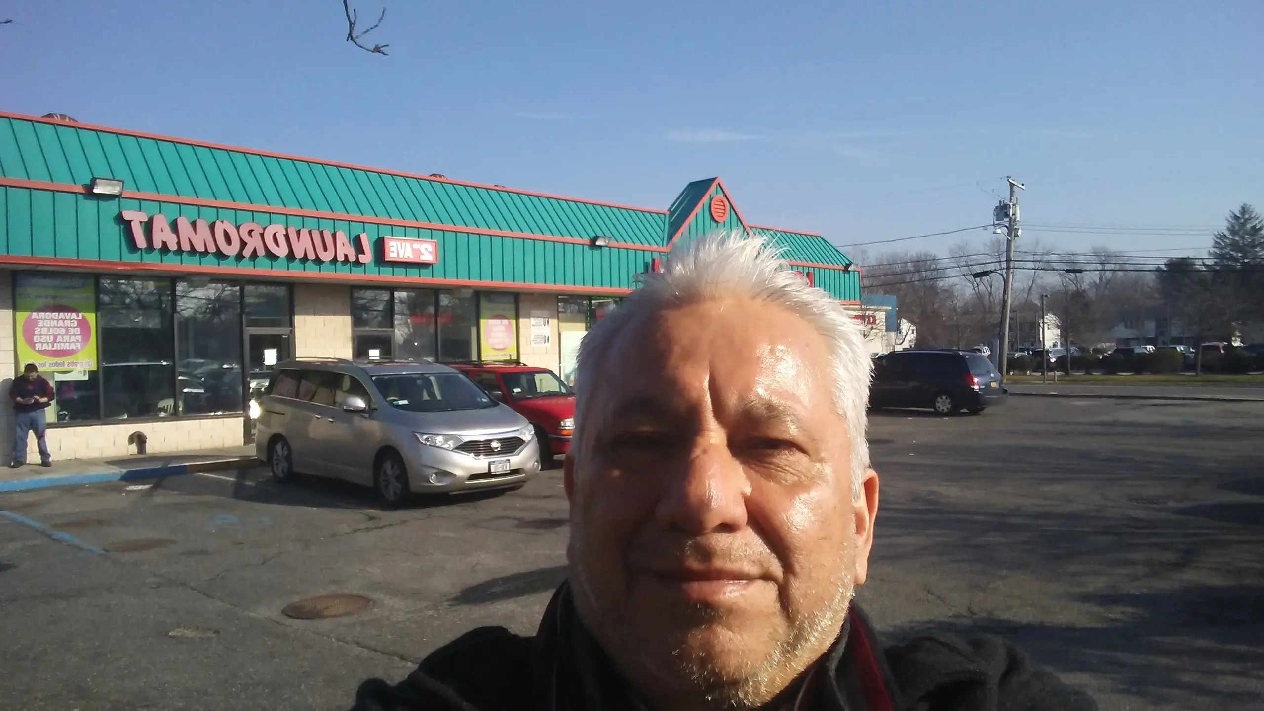 Second Avenue Laundromat thumbnail 7