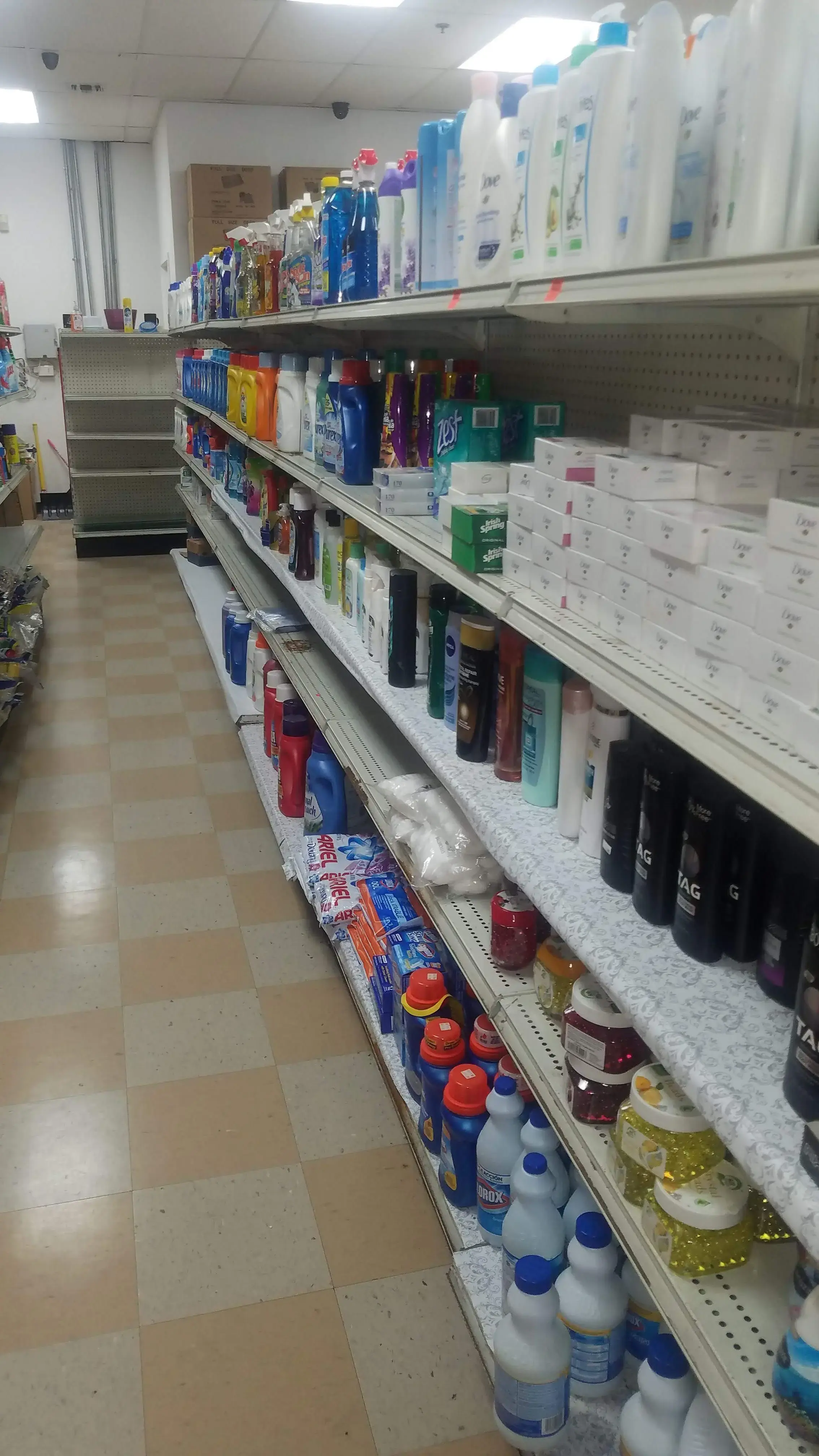 Second Avenue Laundromat - Image 3