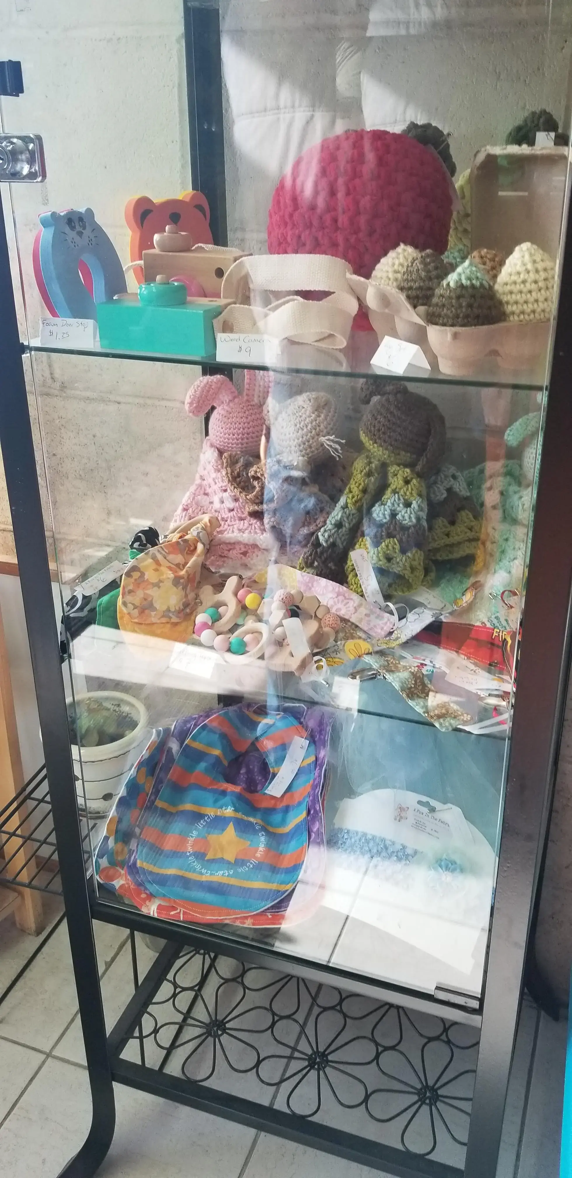 Selah Dry Cleaners & Laundry - Image 2