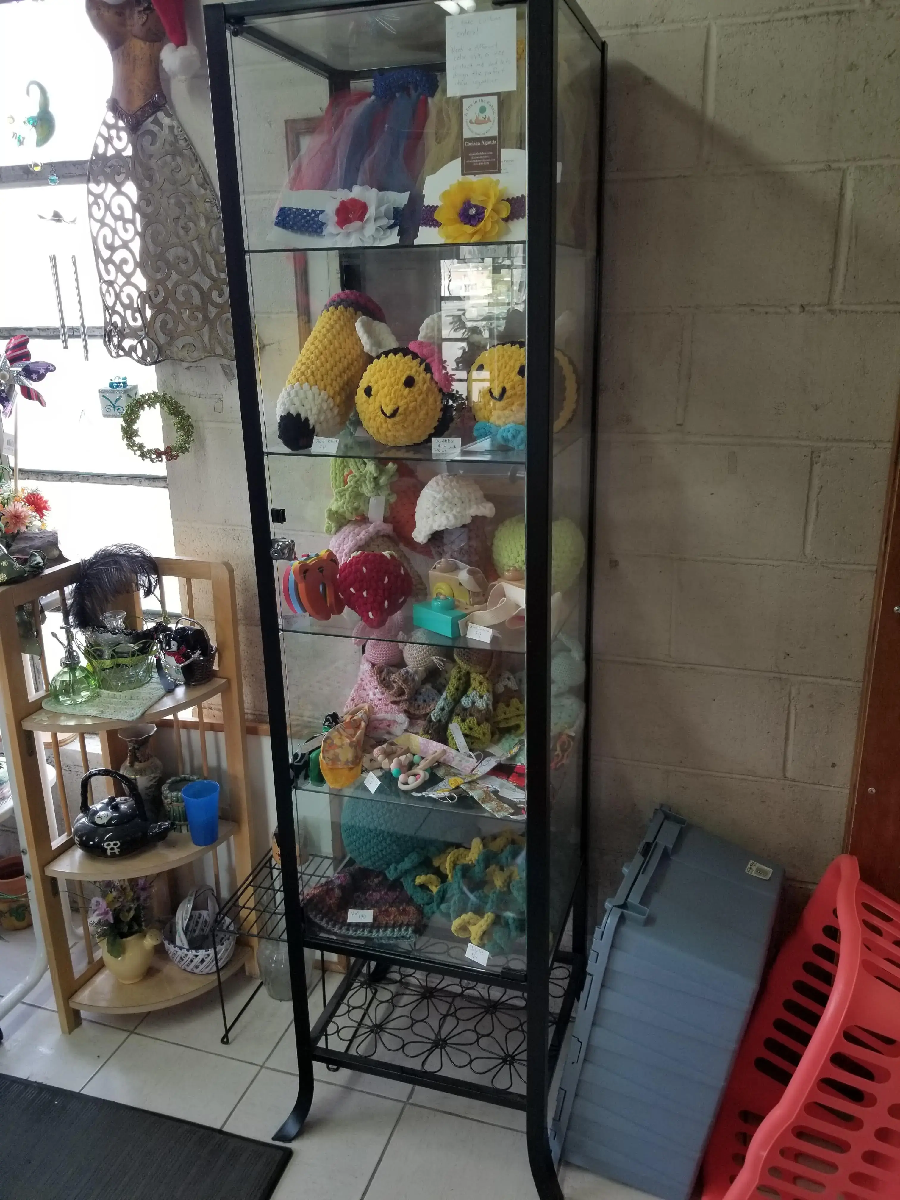 Selah Dry Cleaners & Laundry - Image 5