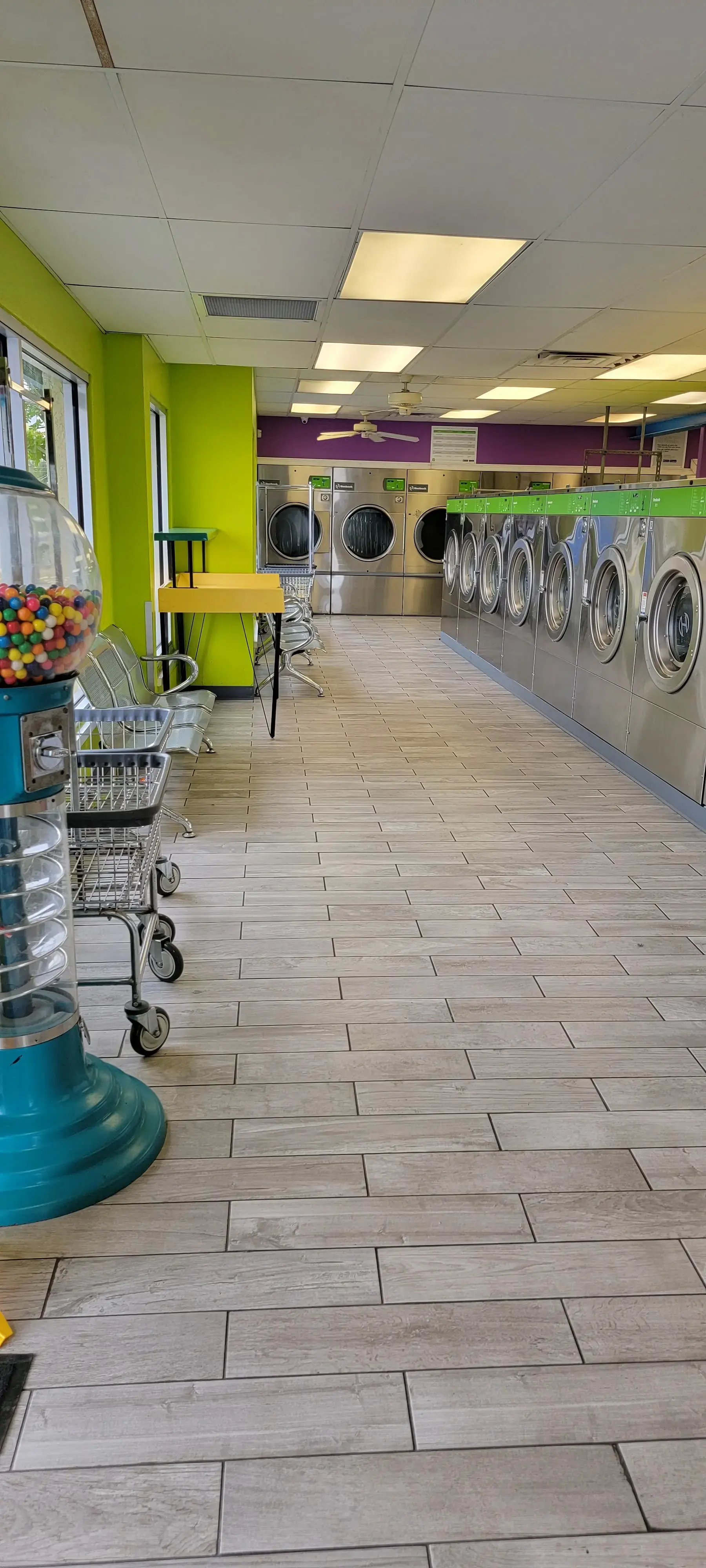 Select Coin Laundry - Image 5