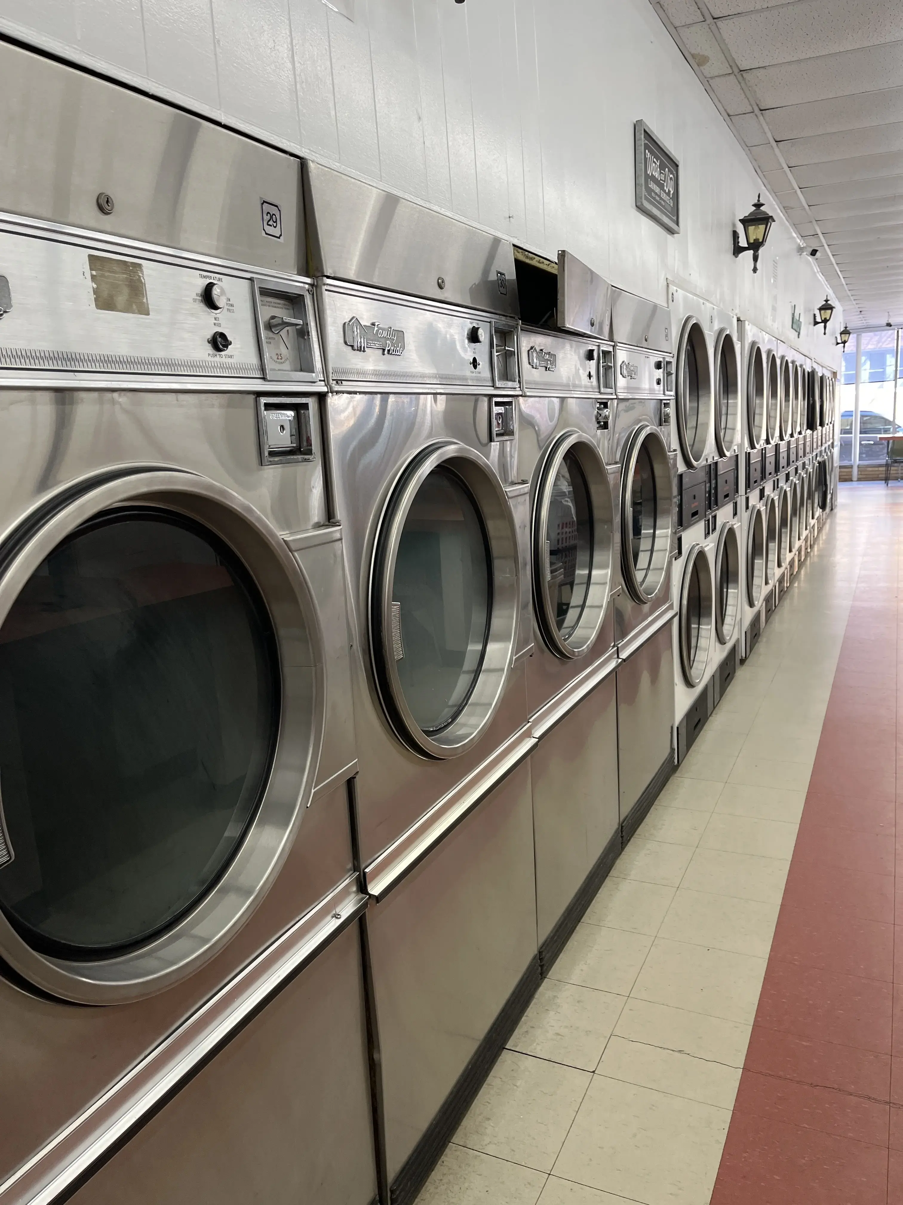 Self-Laundry / Coin Laundry thumbnail 13