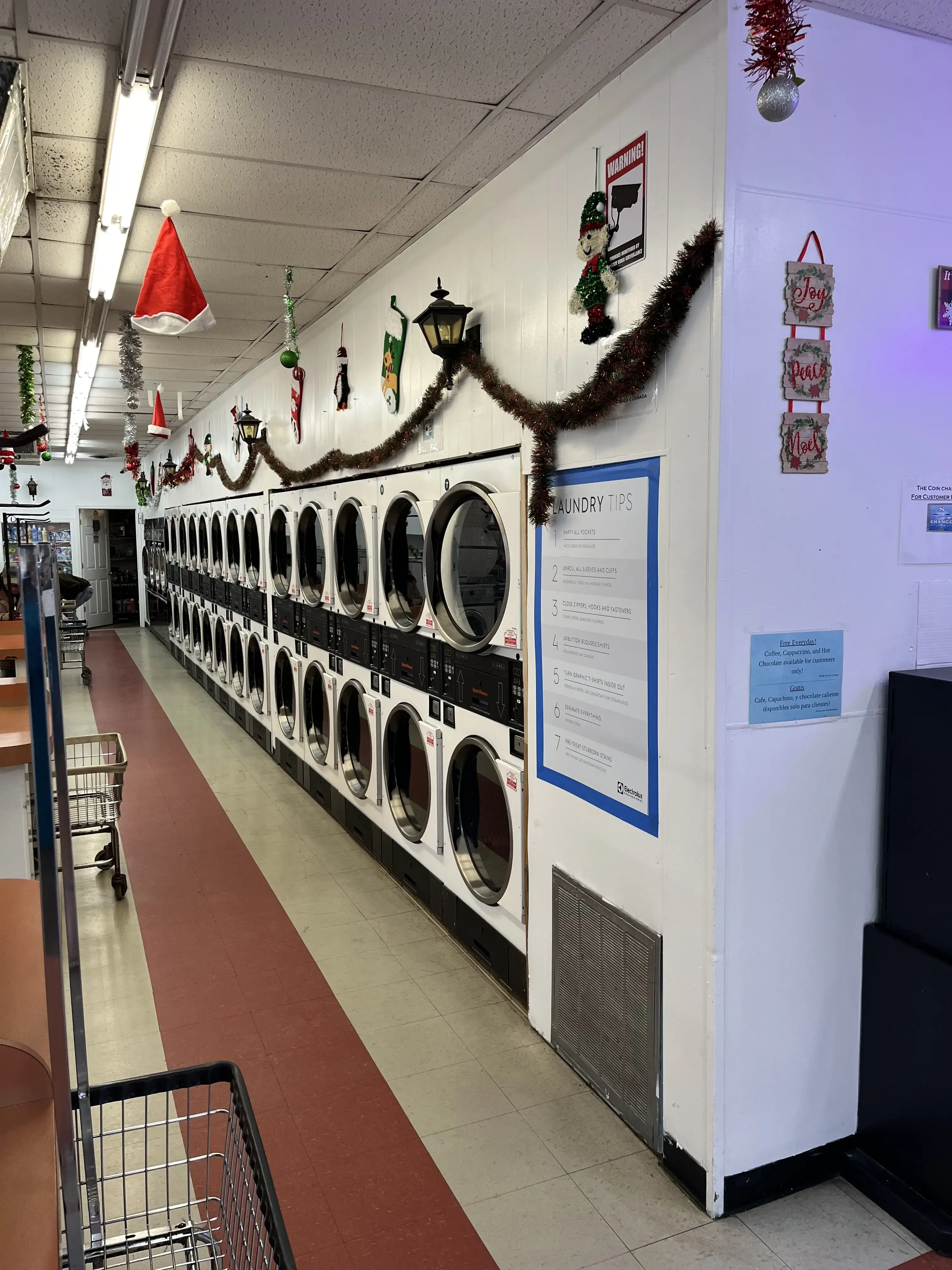 Self-Laundry / Coin Laundry thumbnail 3