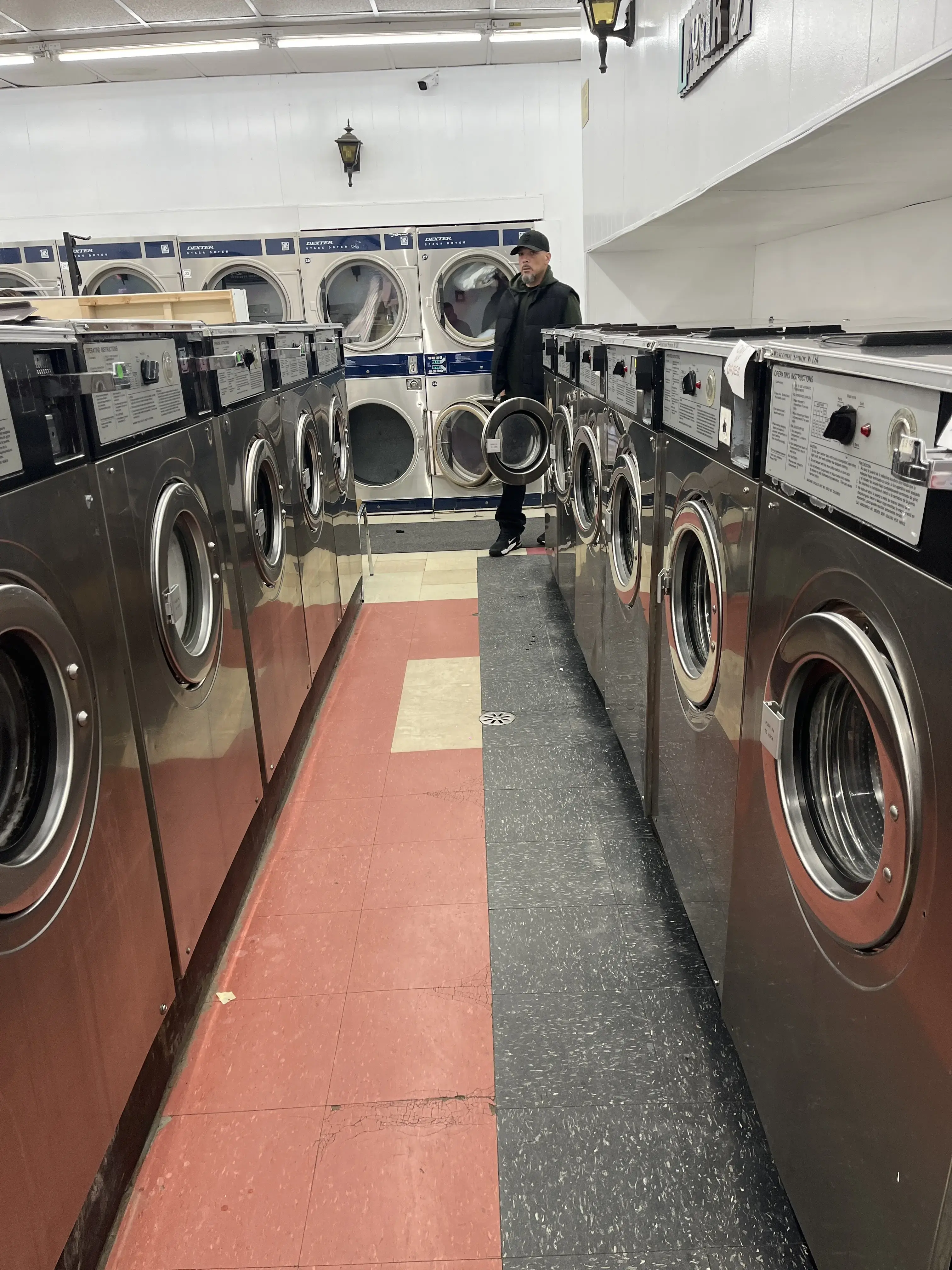 Self-Laundry / Coin Laundry thumbnail 16