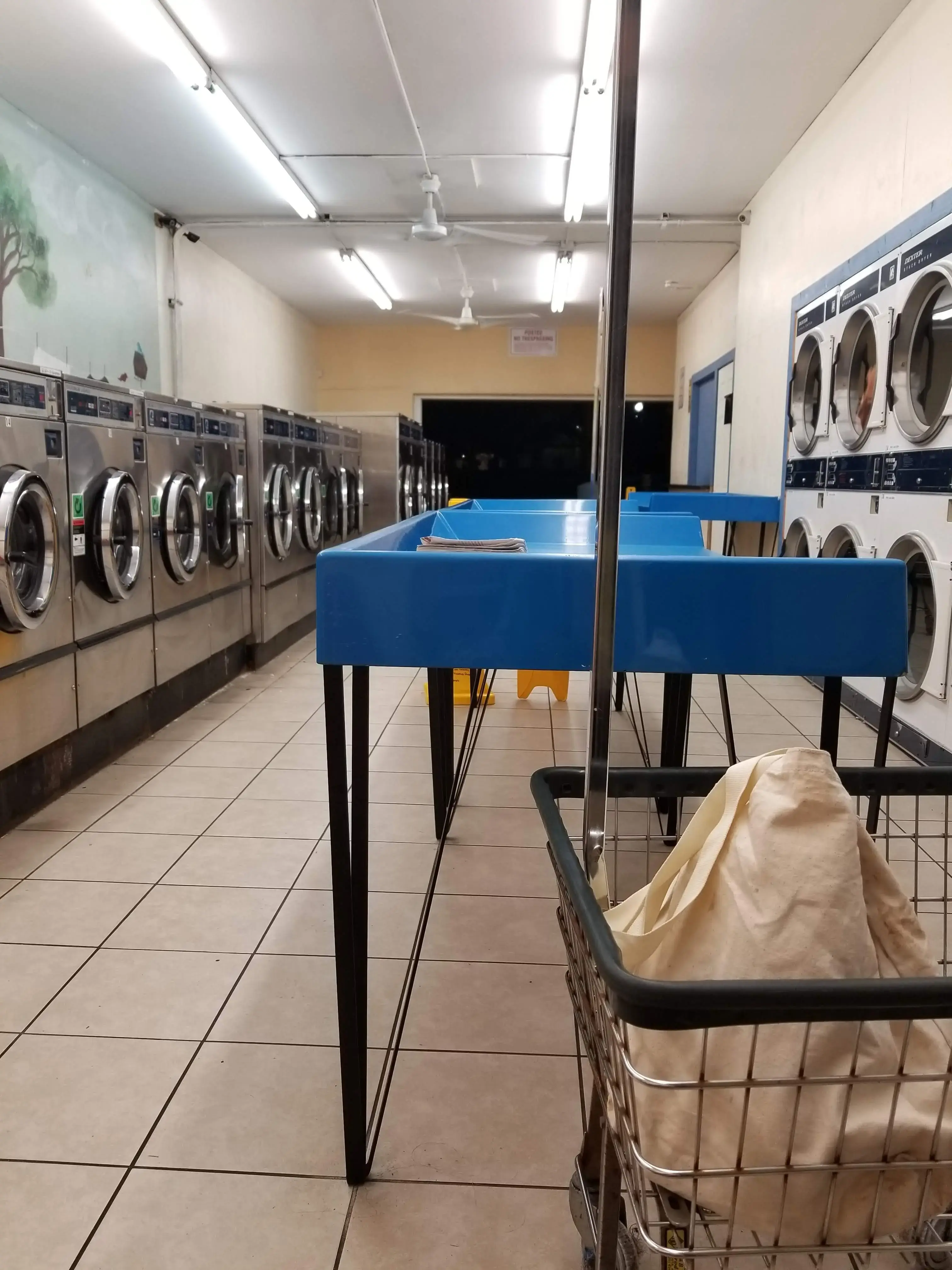 Self-Service Laundromat Highland Ave thumbnail 3