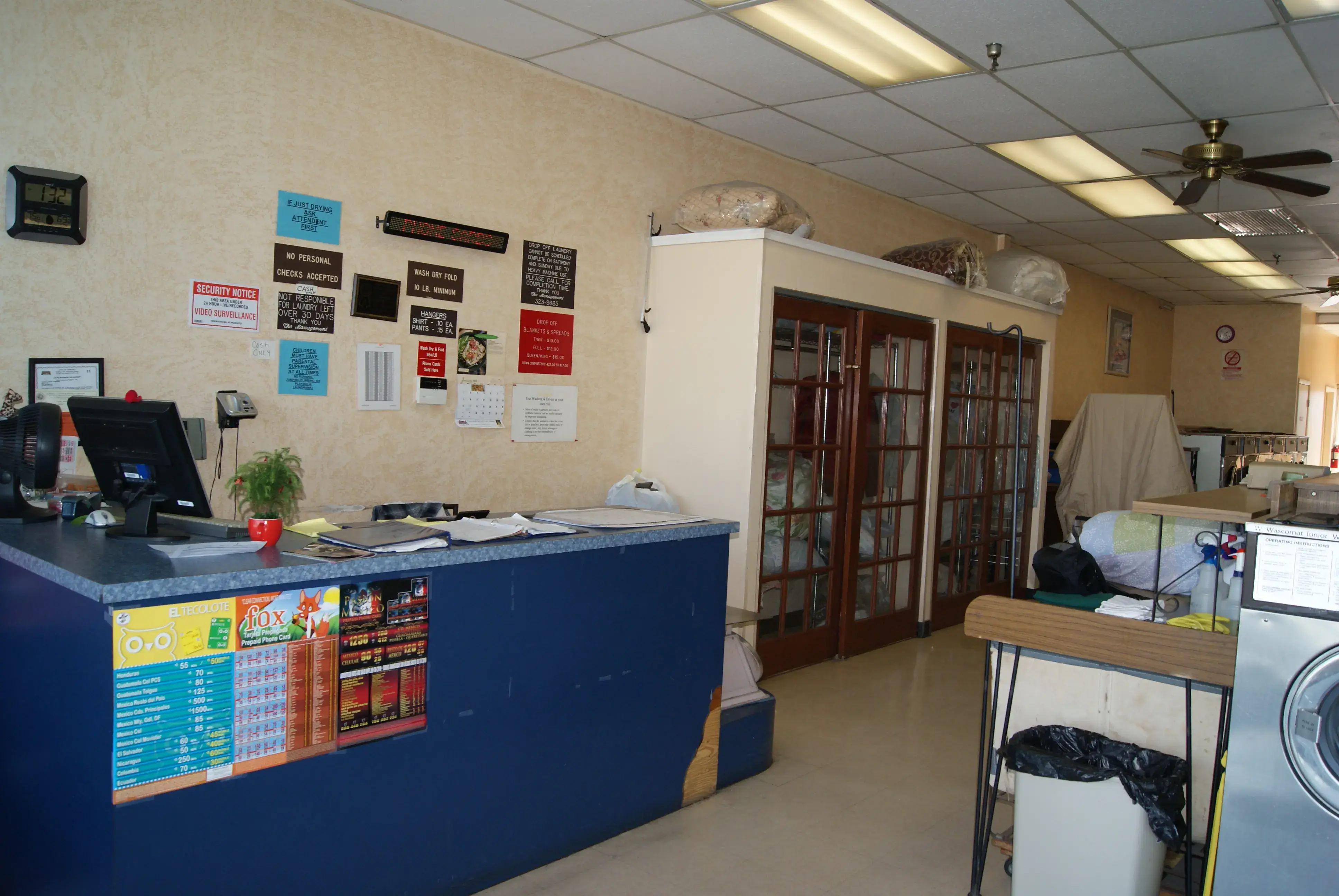Seminole Center Laundromat thumbnail 3