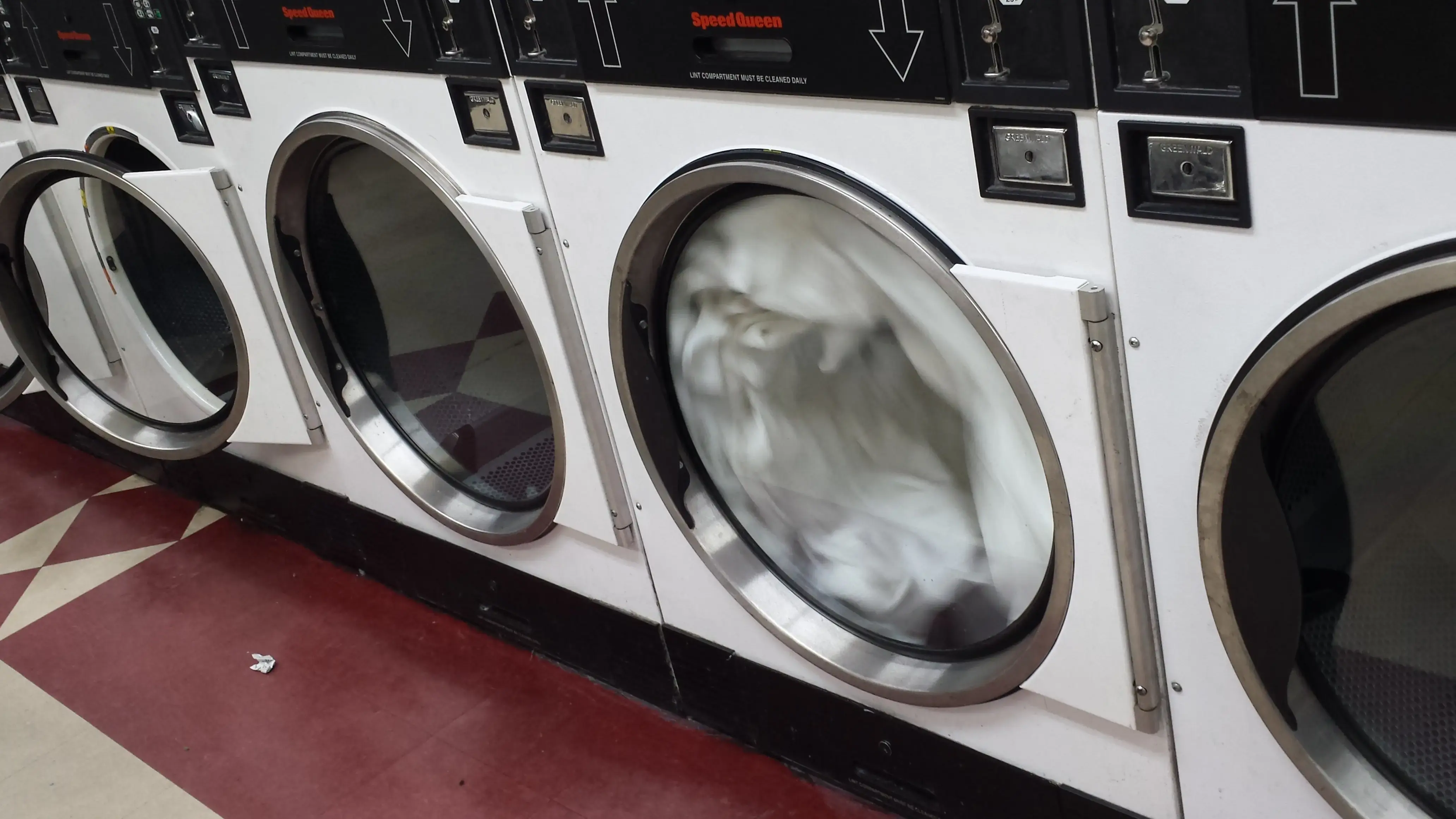 Seminole Center Laundromat - Image 15