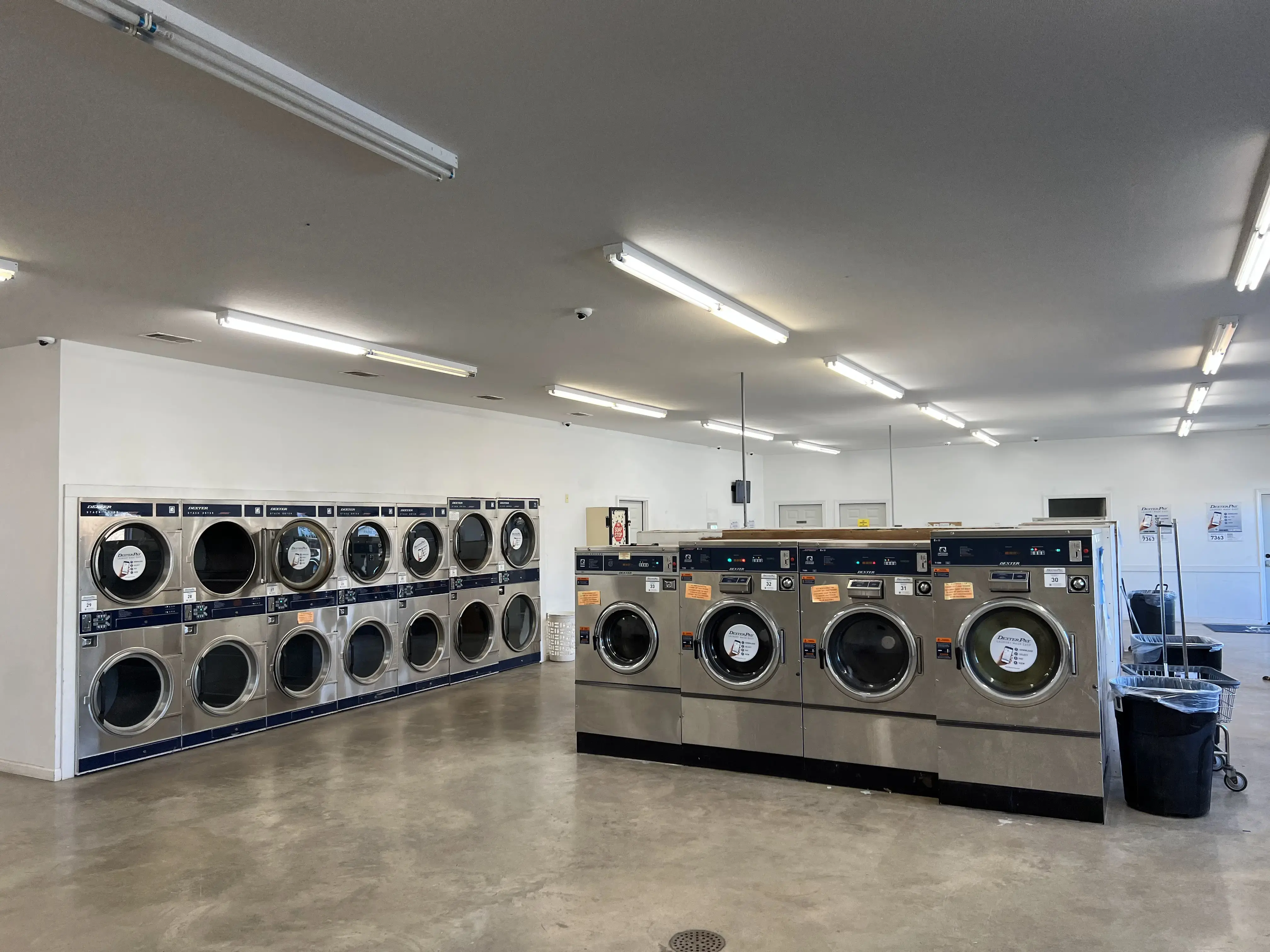 SEMO Suds Clothesline Laundromat thumbnail 1