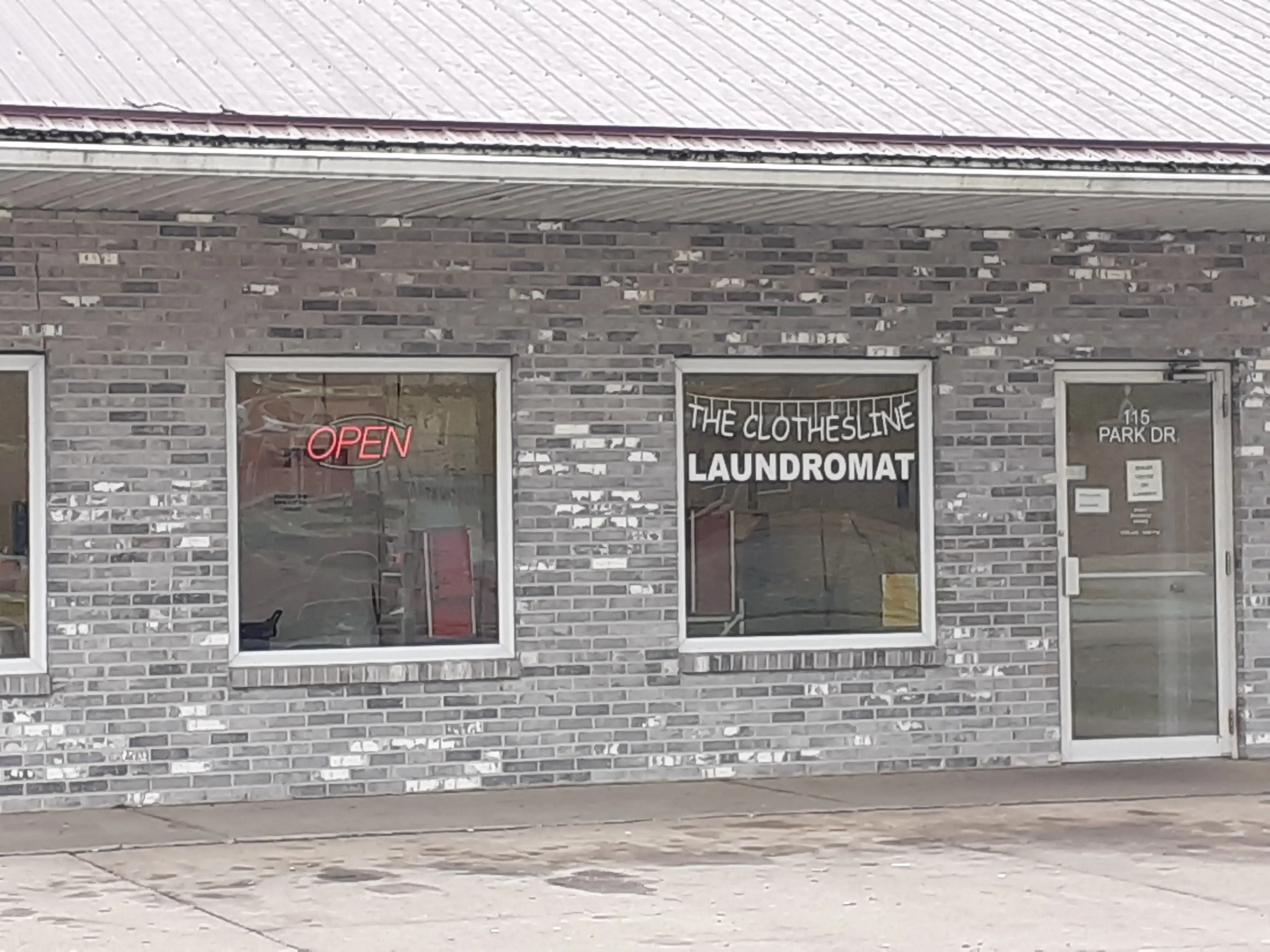 SEMO Suds Clothesline Laundromat - Image 2