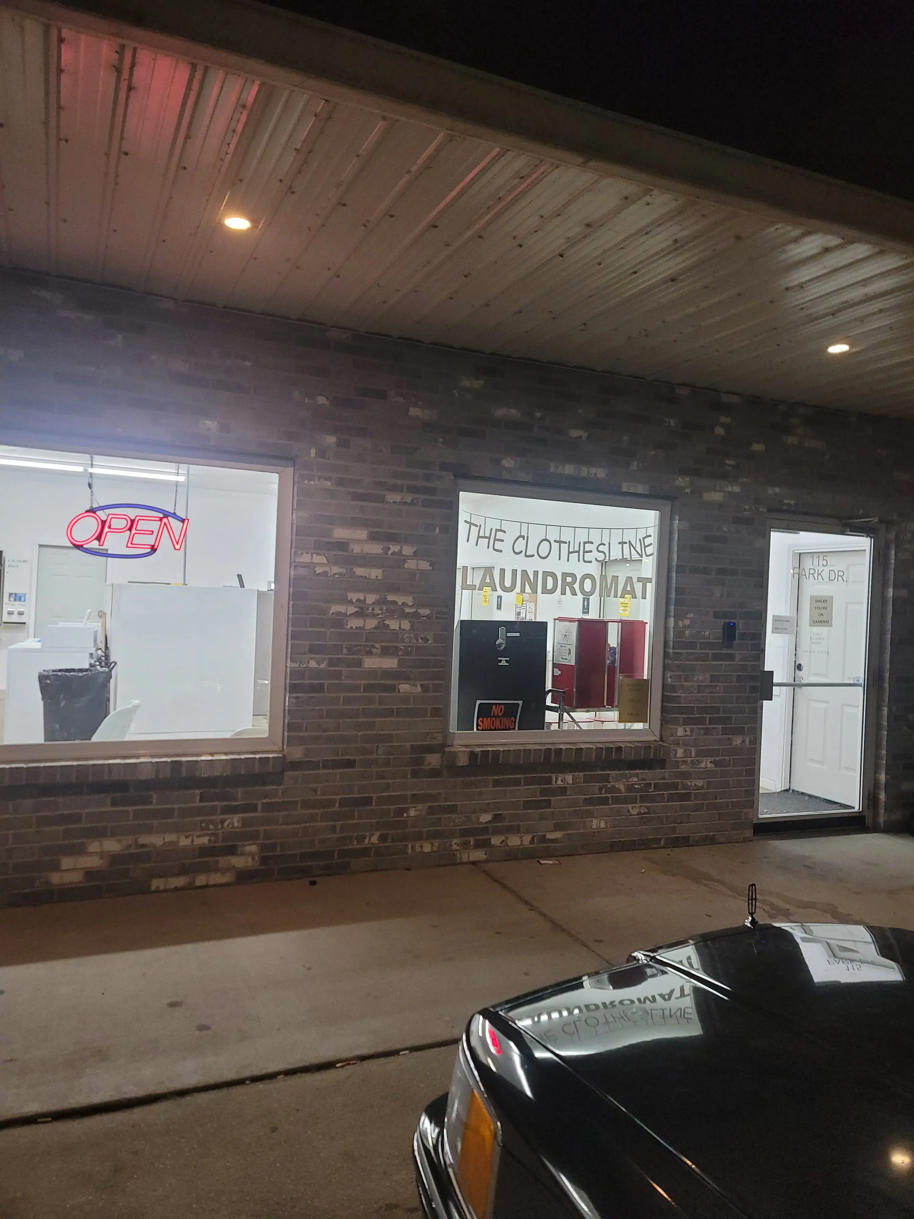 SEMO Suds Clothesline Laundromat - Image 4