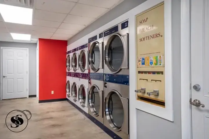 SEMO Suds Laundromat thumbnail 2