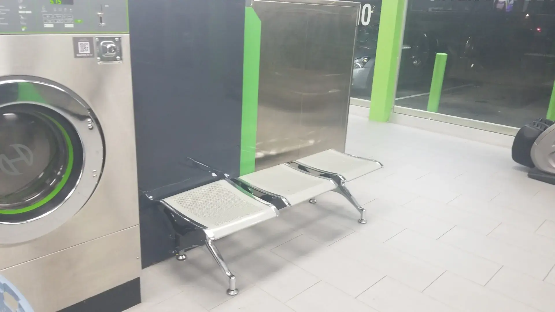 Senor Suds Washateria - Pasadena thumbnail 7