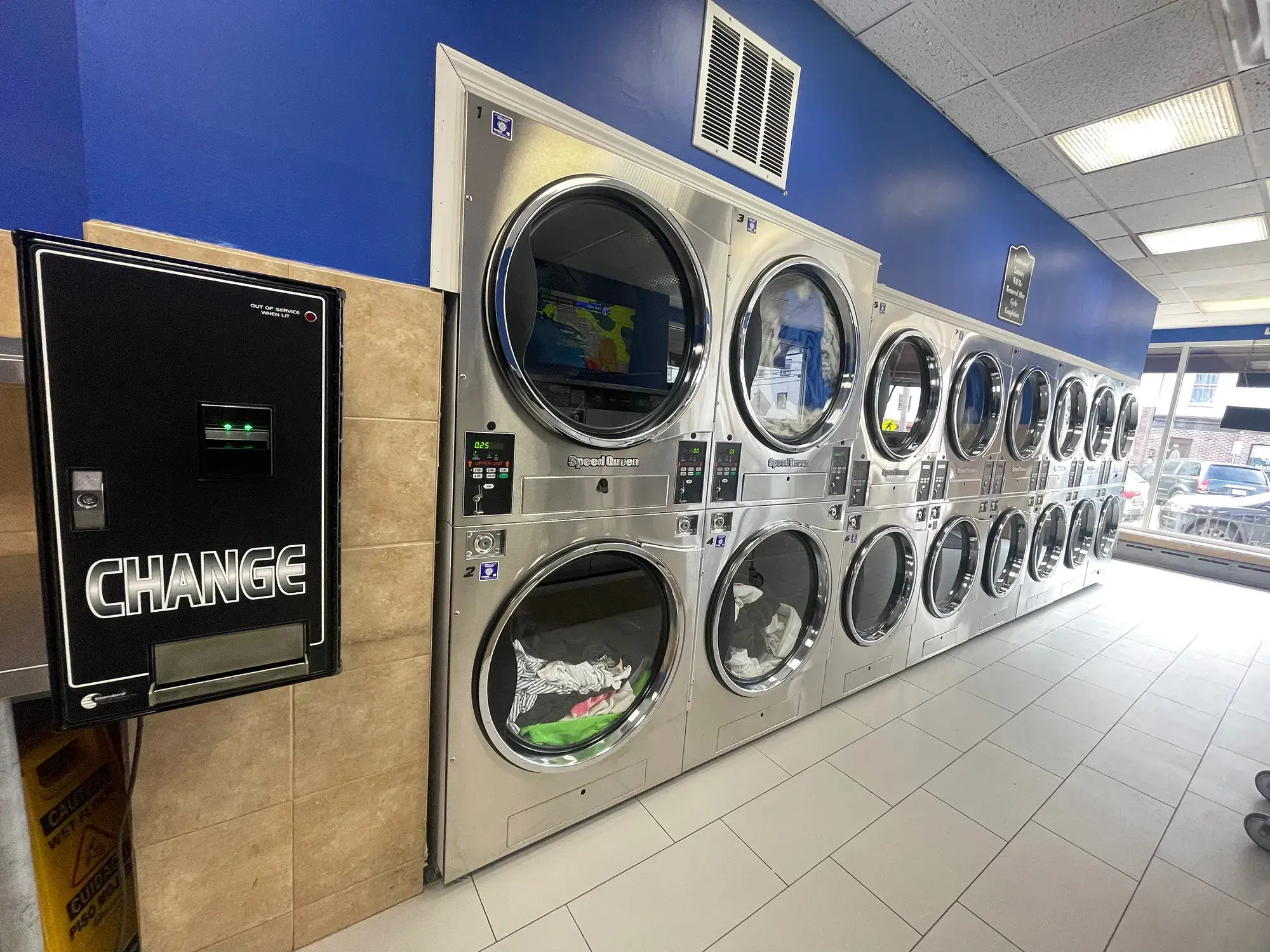 Señor Bubbles Laundromat location