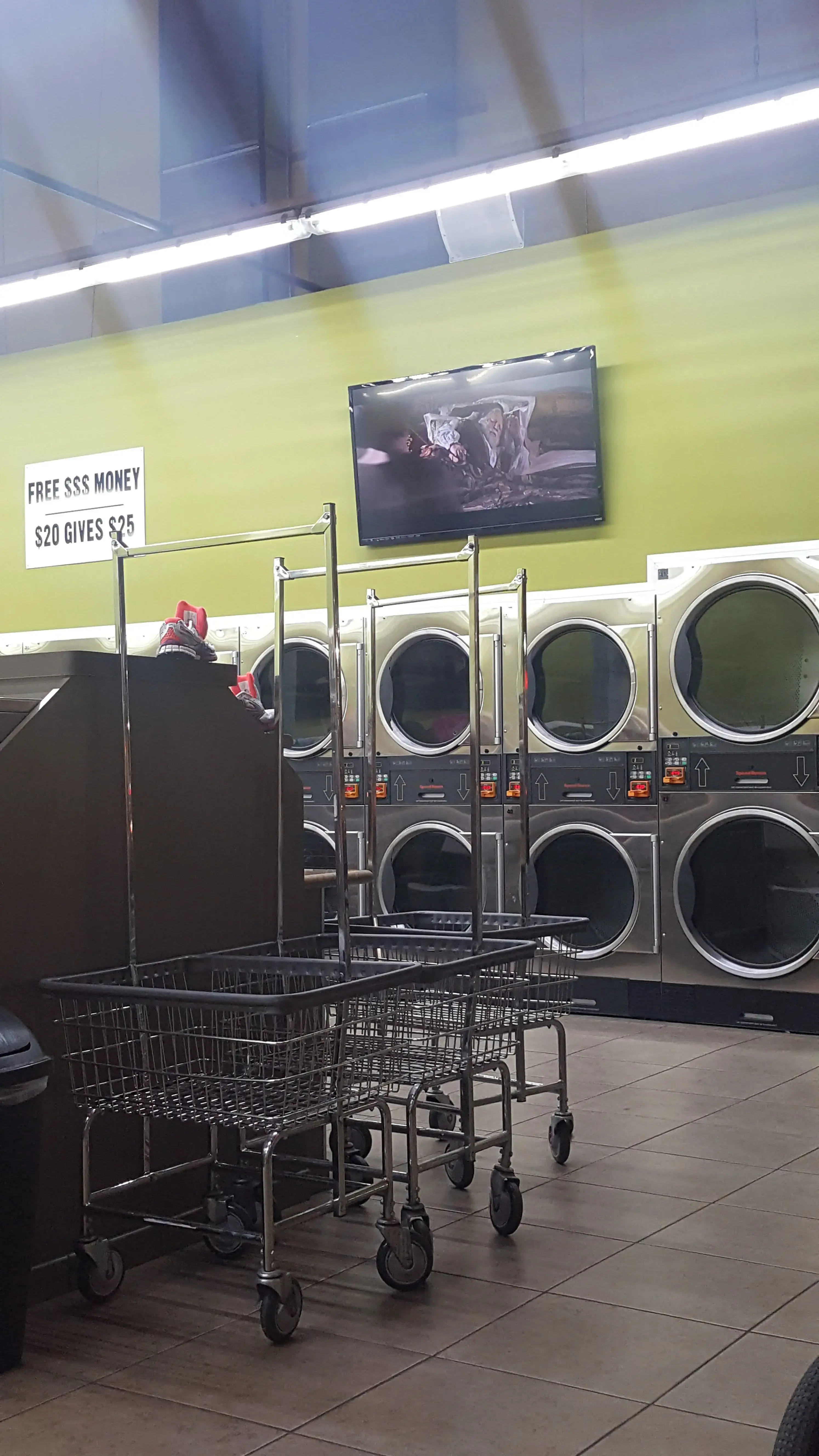 Sepulveda Laundry thumbnail 7