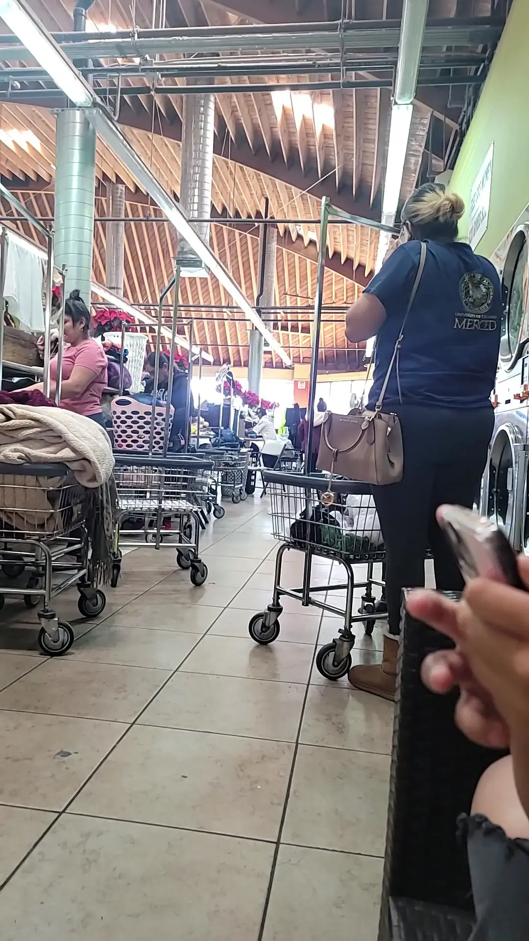 Sepulveda Laundry thumbnail 11