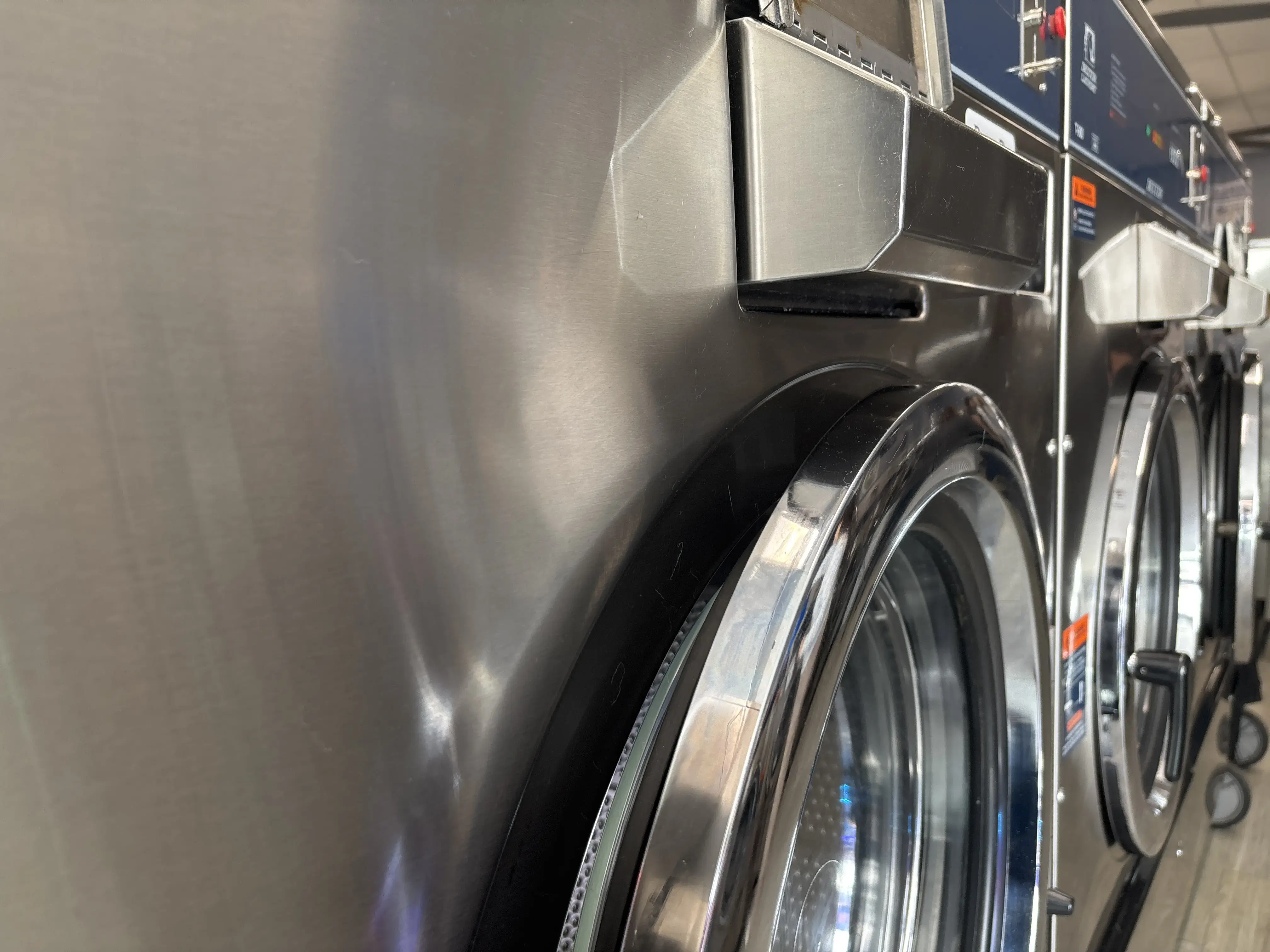 Sequoia Laundromat + Wash & Fold Laundry Co. thumbnail 10