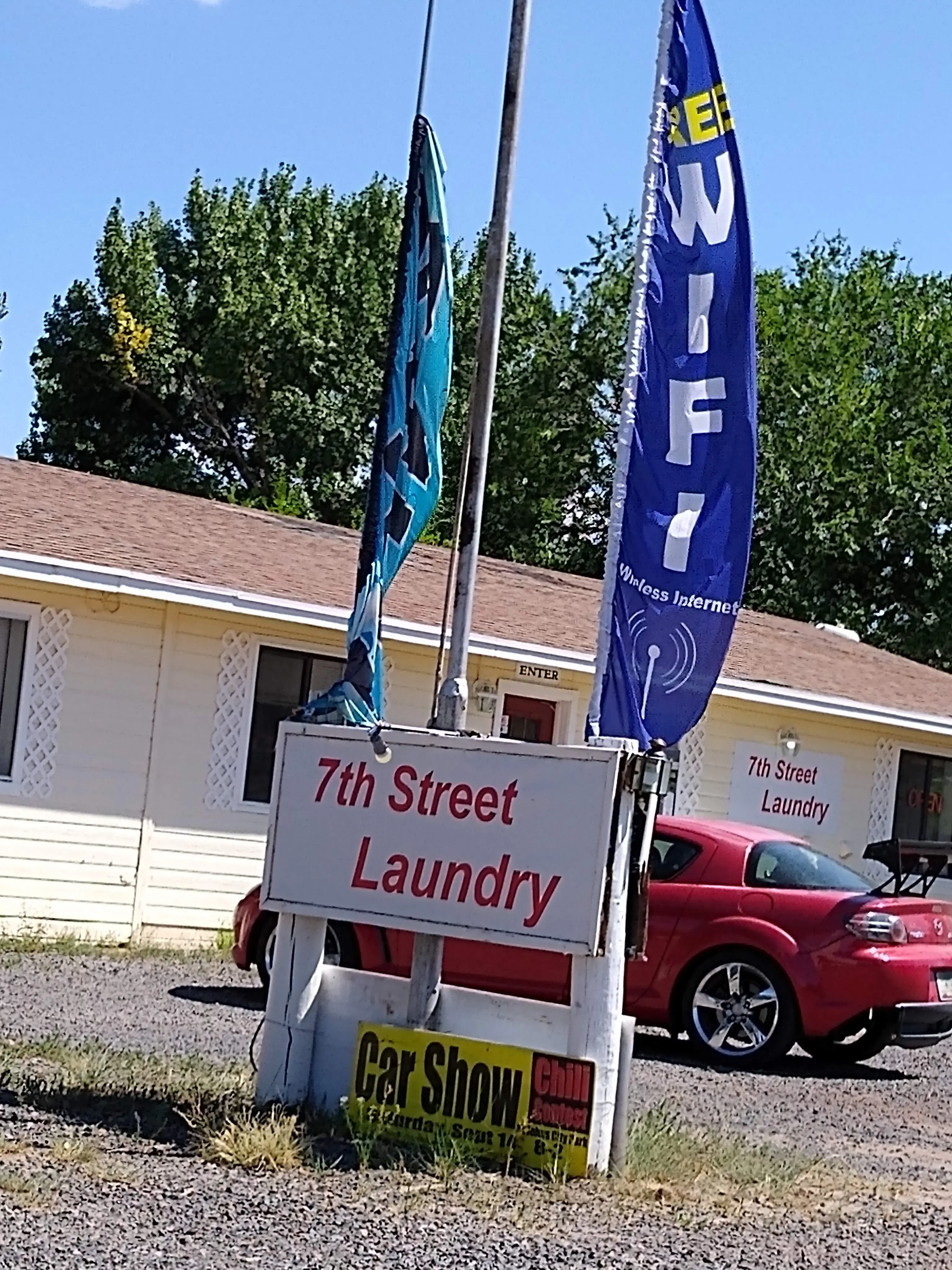 Seventh St. Laundrymat - Image 4