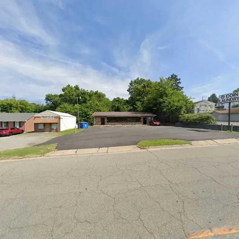 Seymore Drive Coin Laundry - Image 6