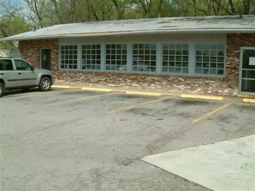 Seymore Drive Coin Laundry - Image 2