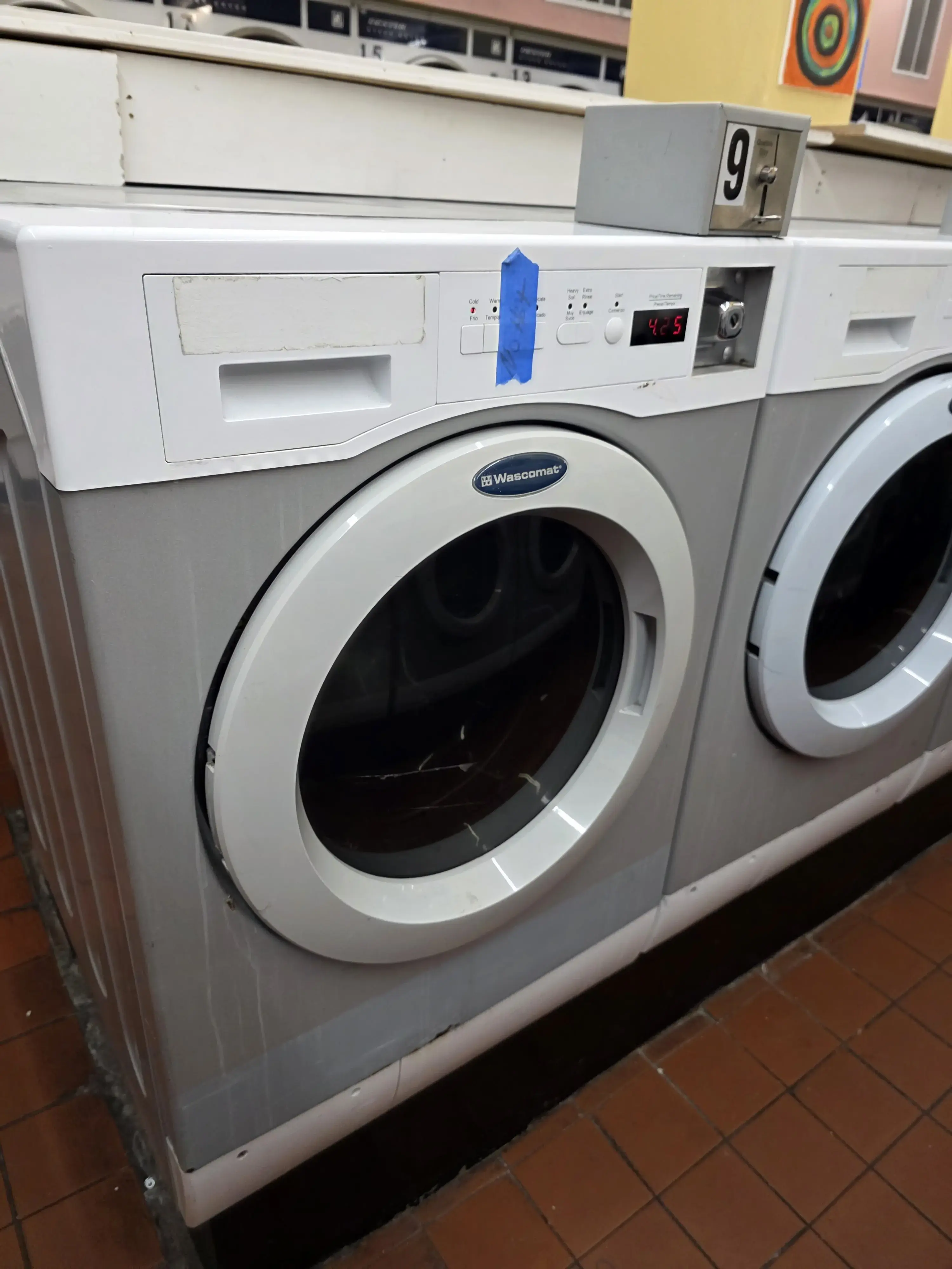 SF Laundromat - Image 5