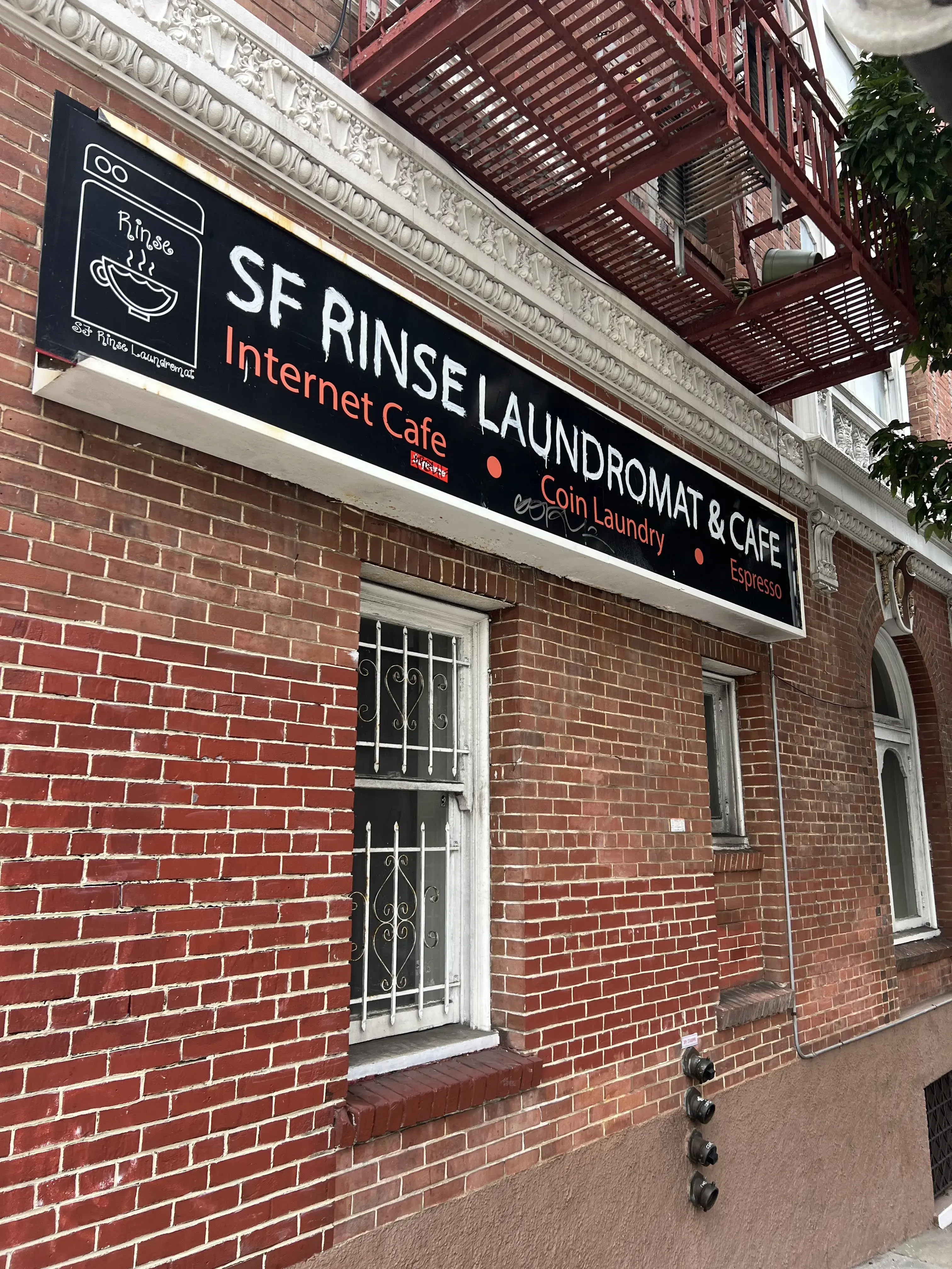 SF Laundromat - Image 8