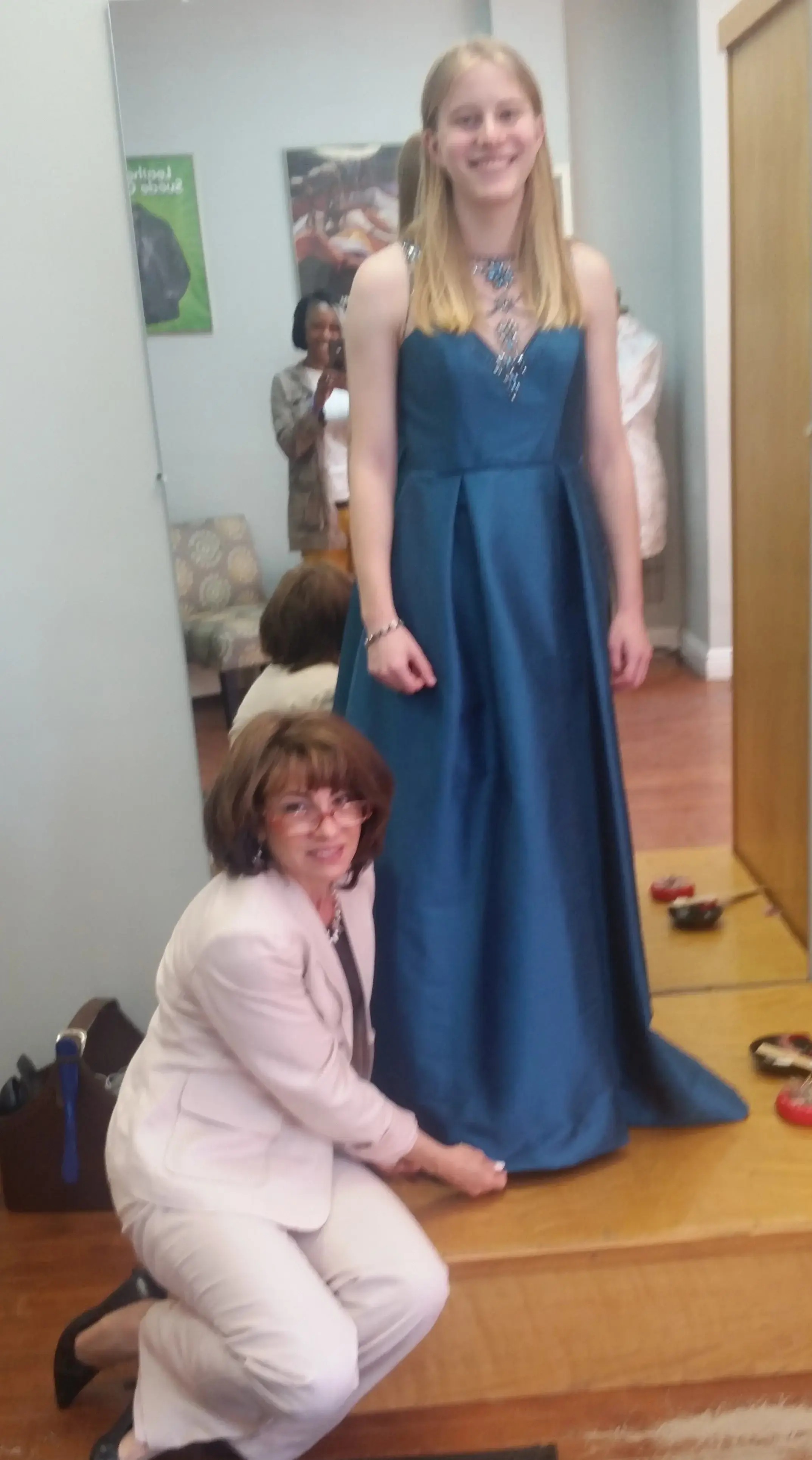 Shaker Square Dry Cleaning & Tailoring thumbnail 8
