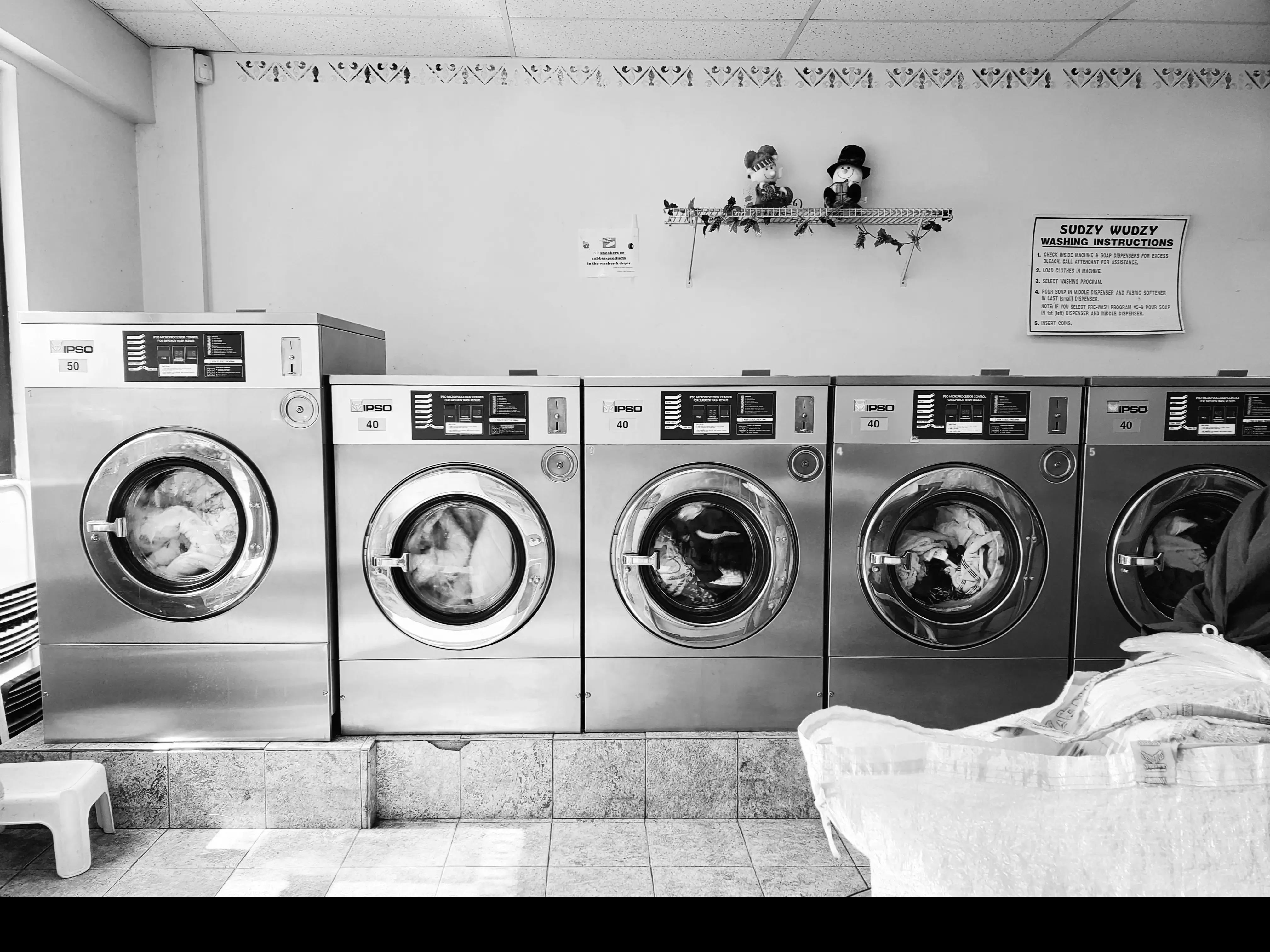 Shaler Laundromat - Image 2