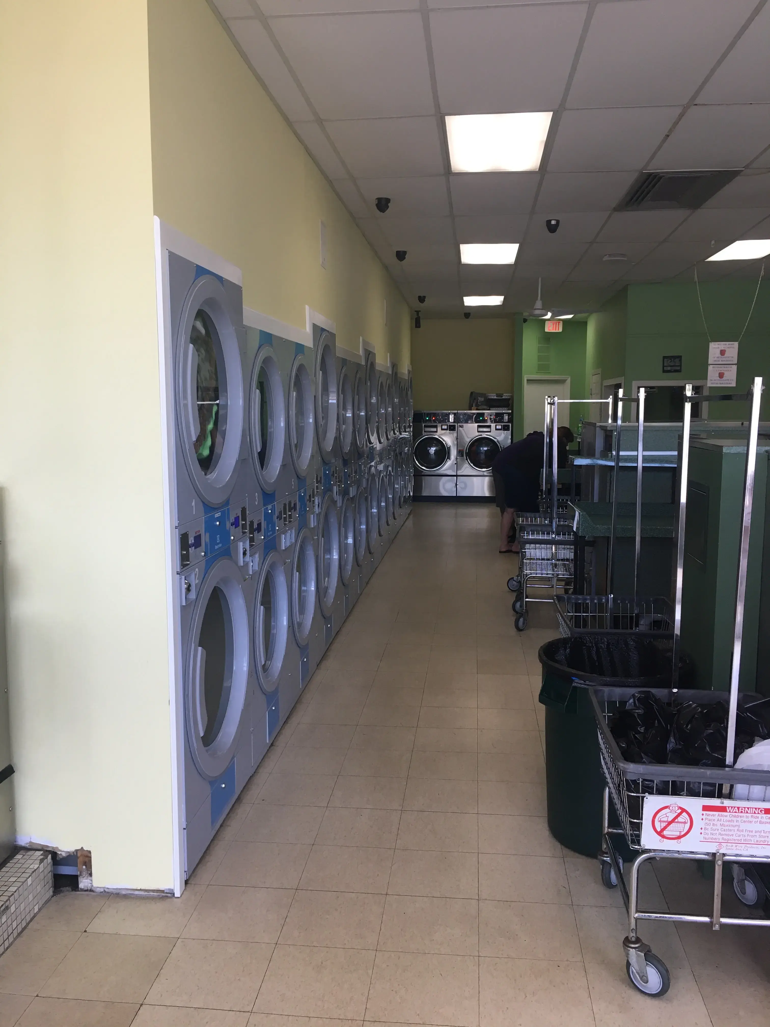Shamrock Coin Laundry thumbnail 11