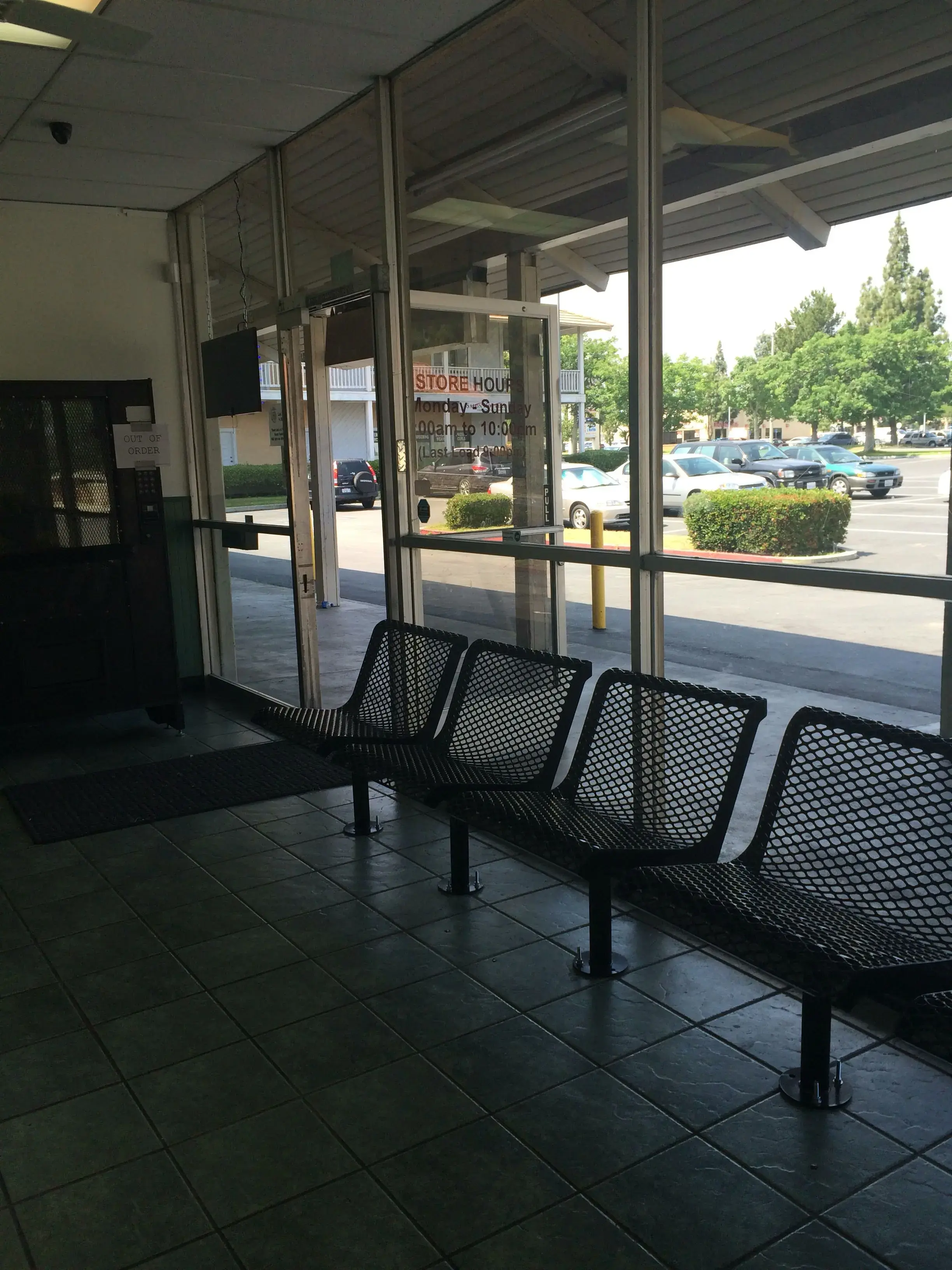 Shasta Coin Laundry thumbnail 8