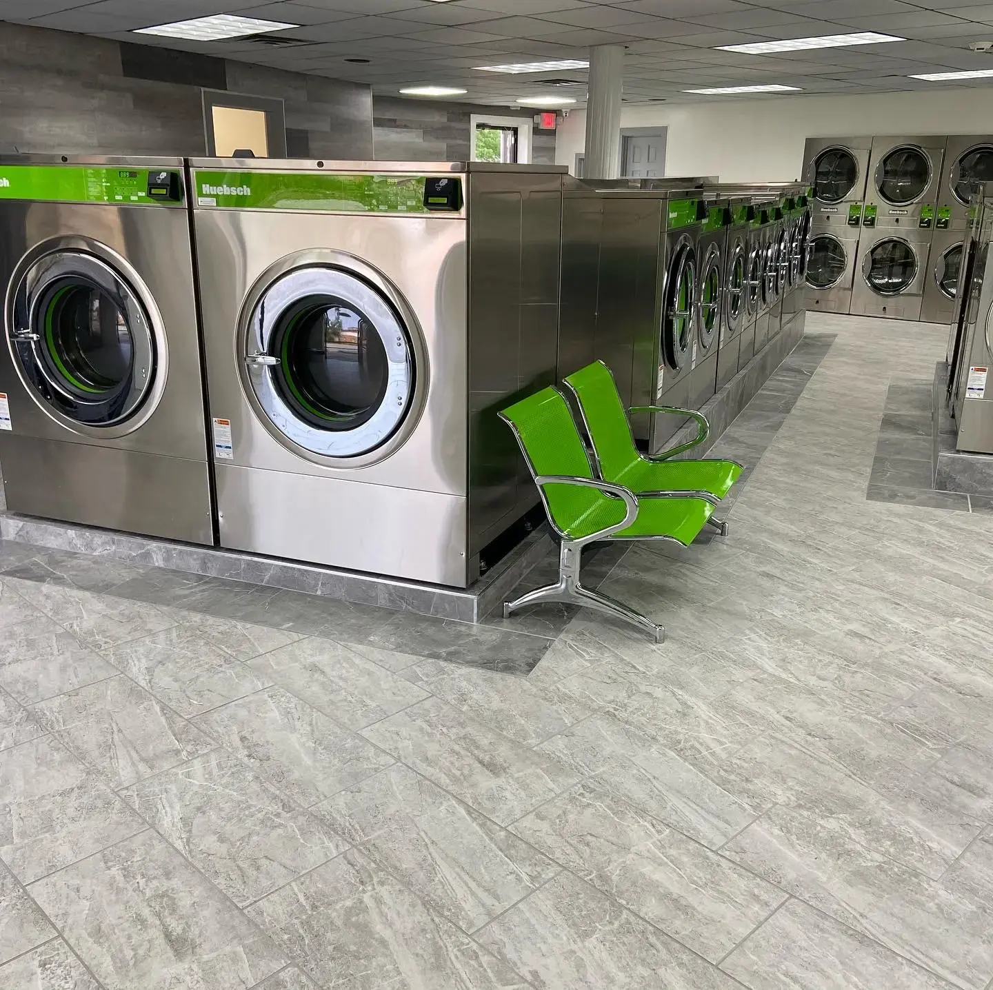 Sheeley’s Laundromat - FREE Drying credits with every load & every day+10% OFF every Friday ! thumbnail 2