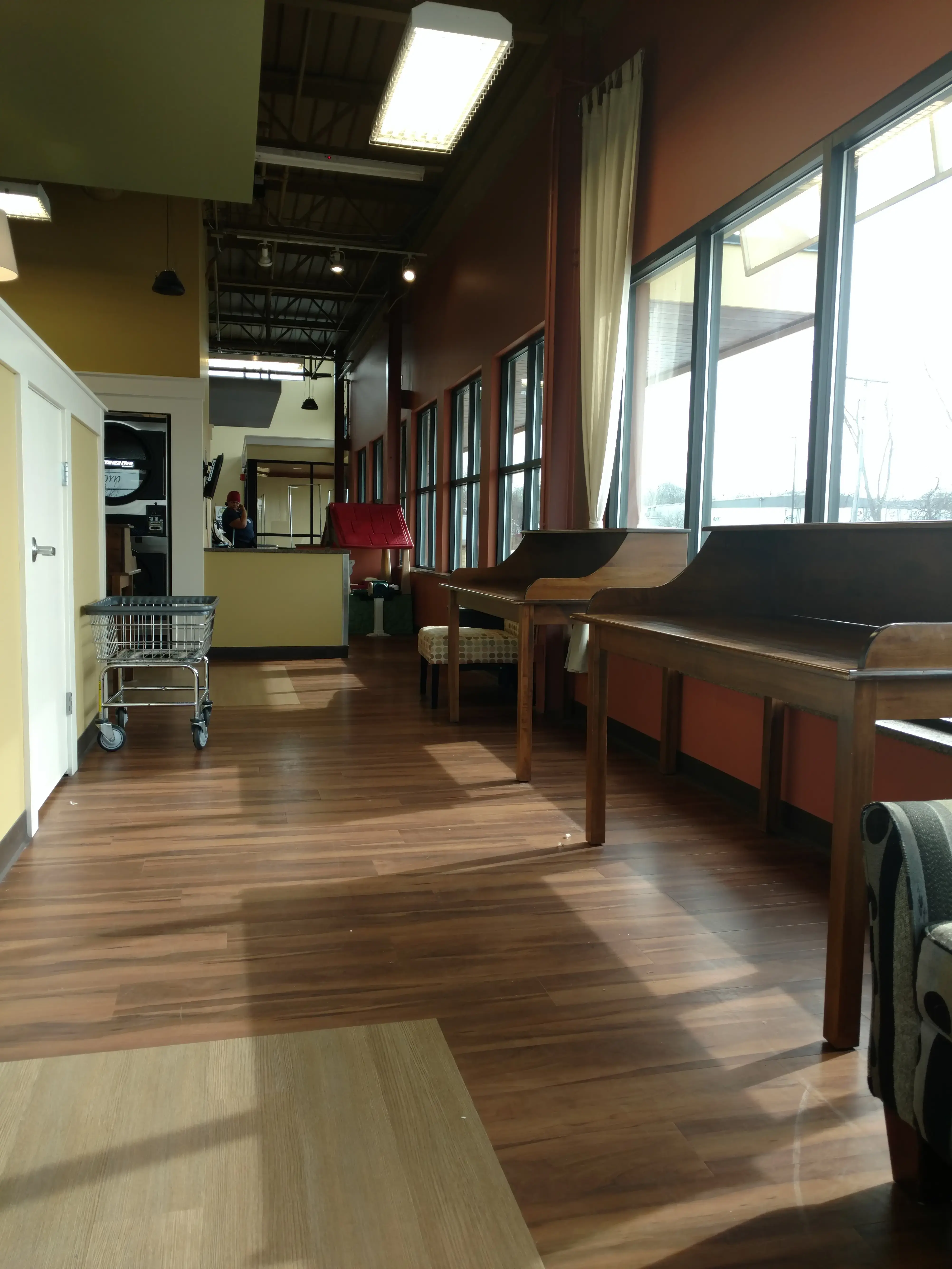 Sheldon Cleaners - Image 20