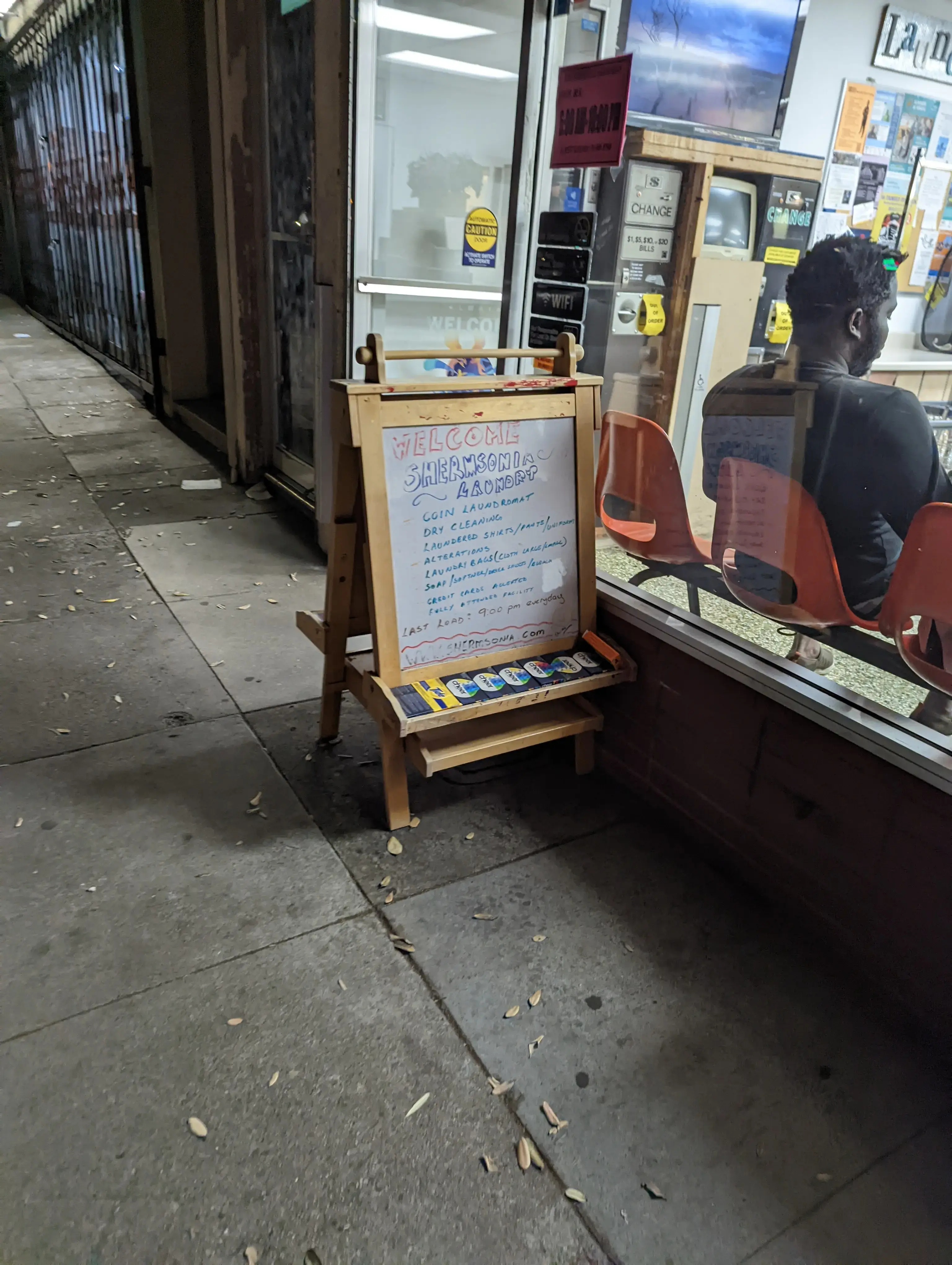 Shermsonia Laundromat thumbnail 12