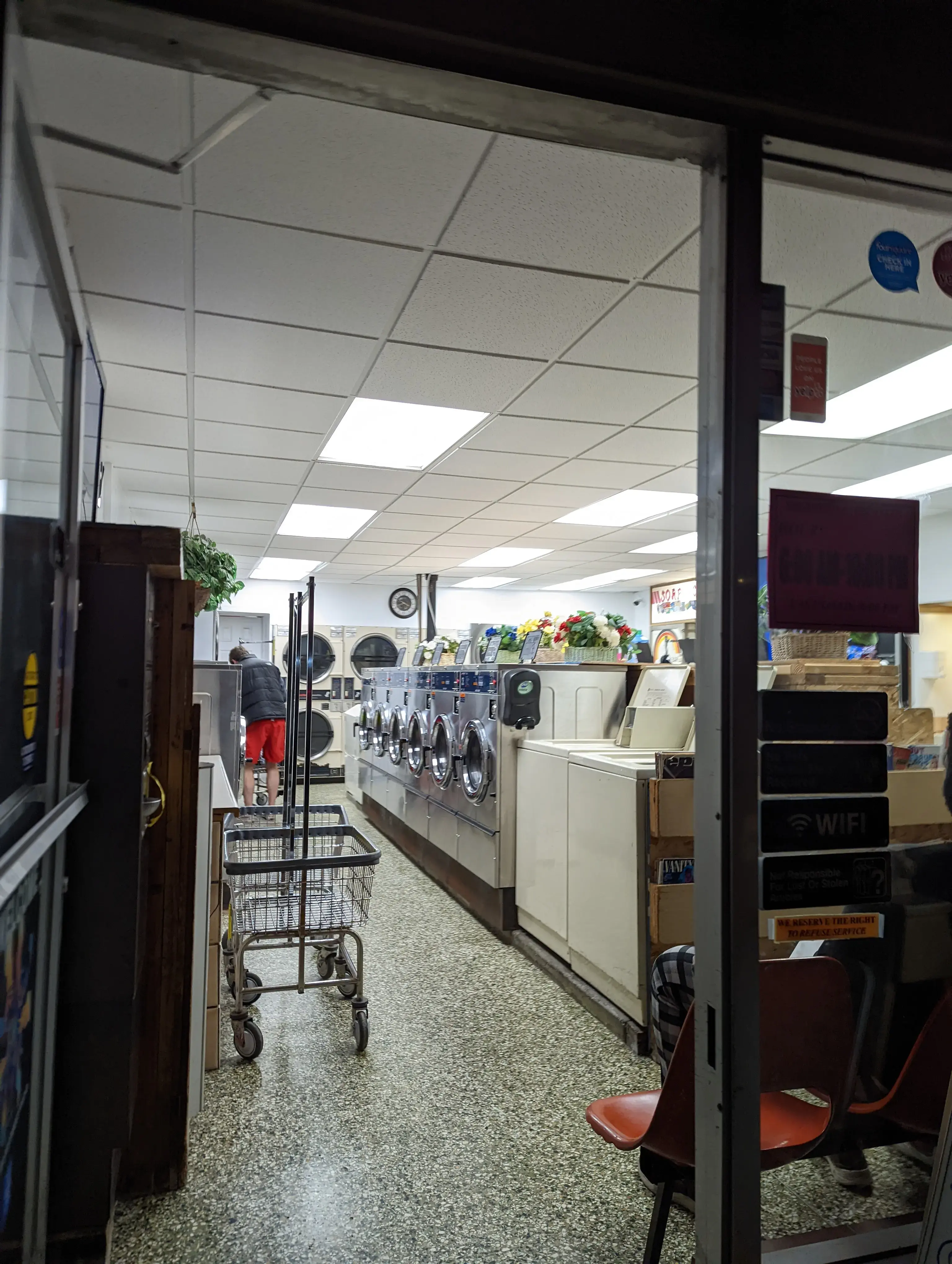 Shermsonia Laundromat - Image 9