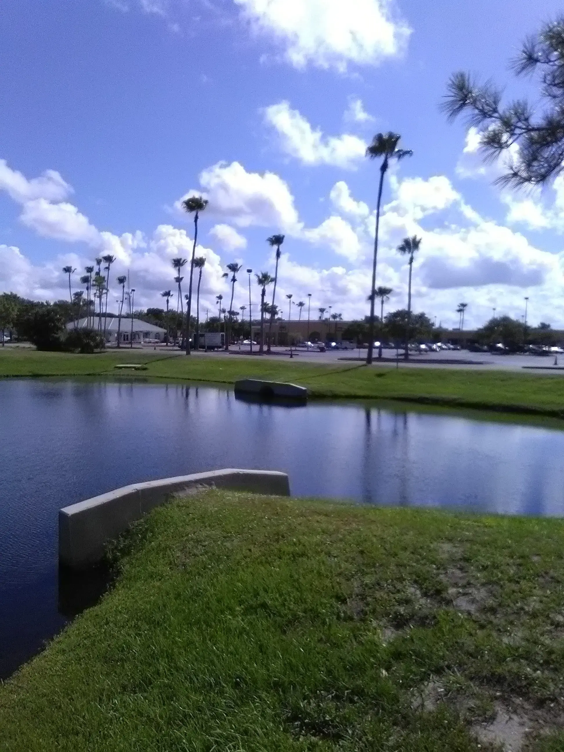 Ship N’ Shore Laundry - Image 2