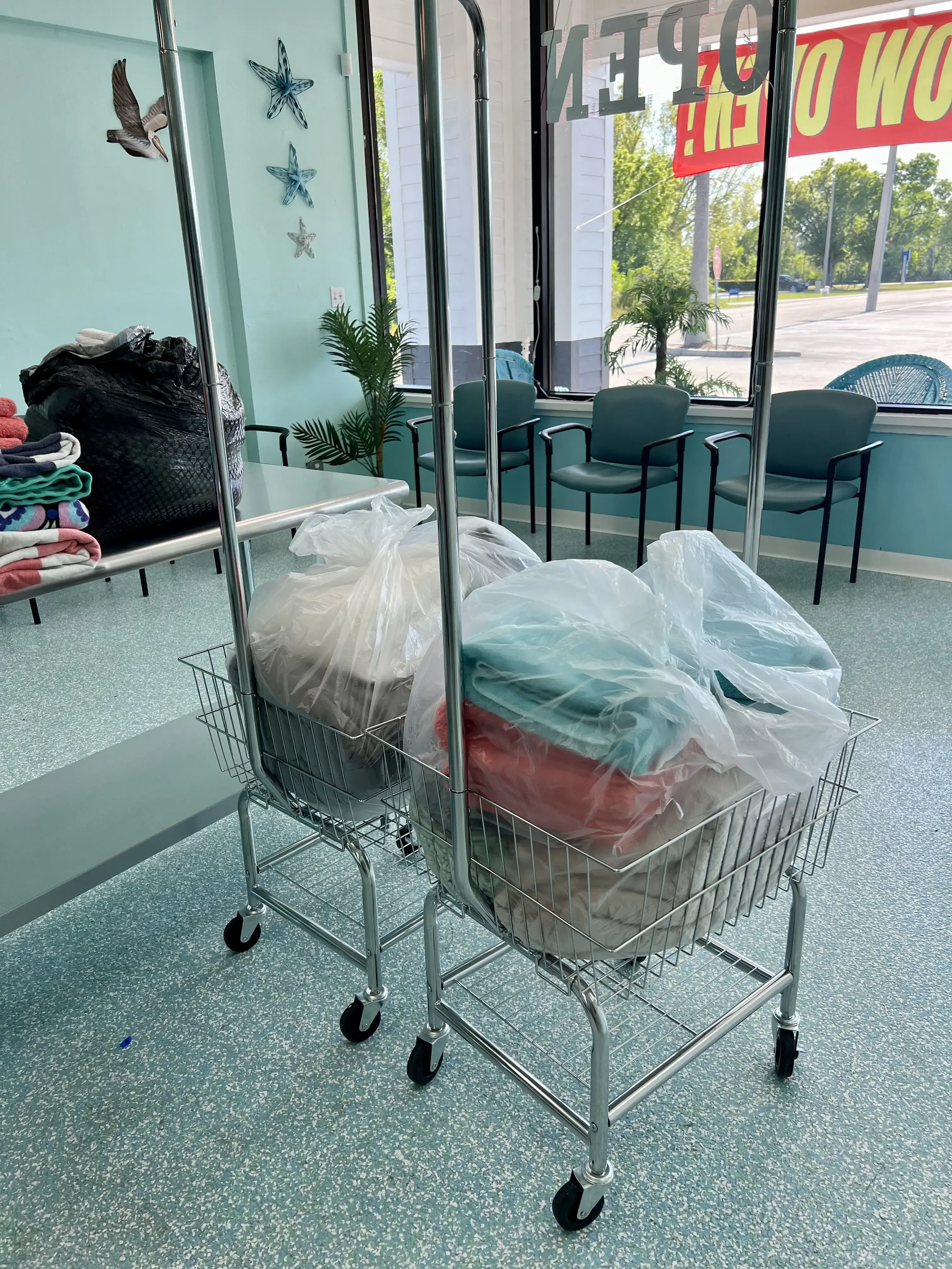 Ship Shape Laundromat - Image 10