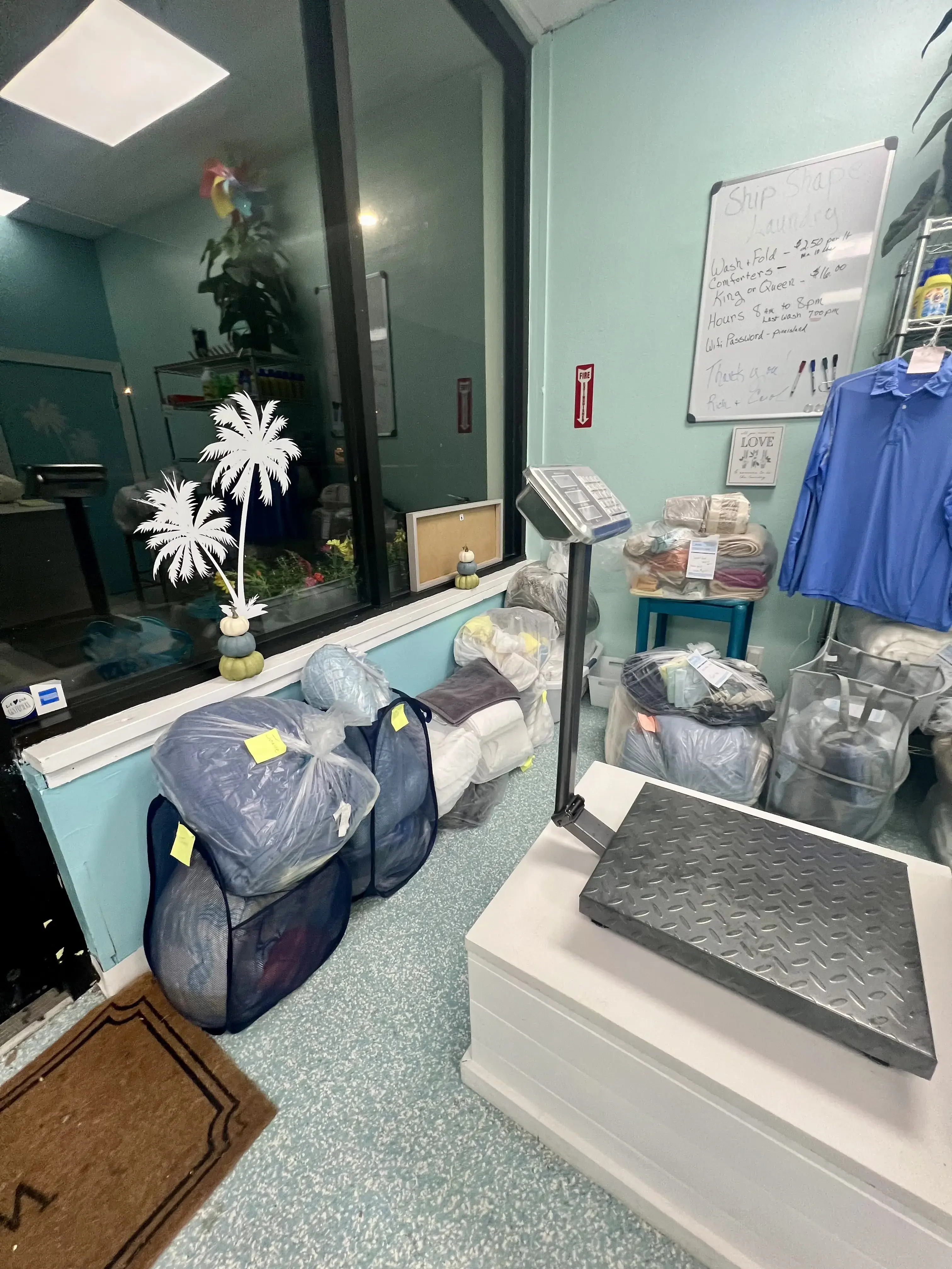 Ship Shape Laundromat - Image 11
