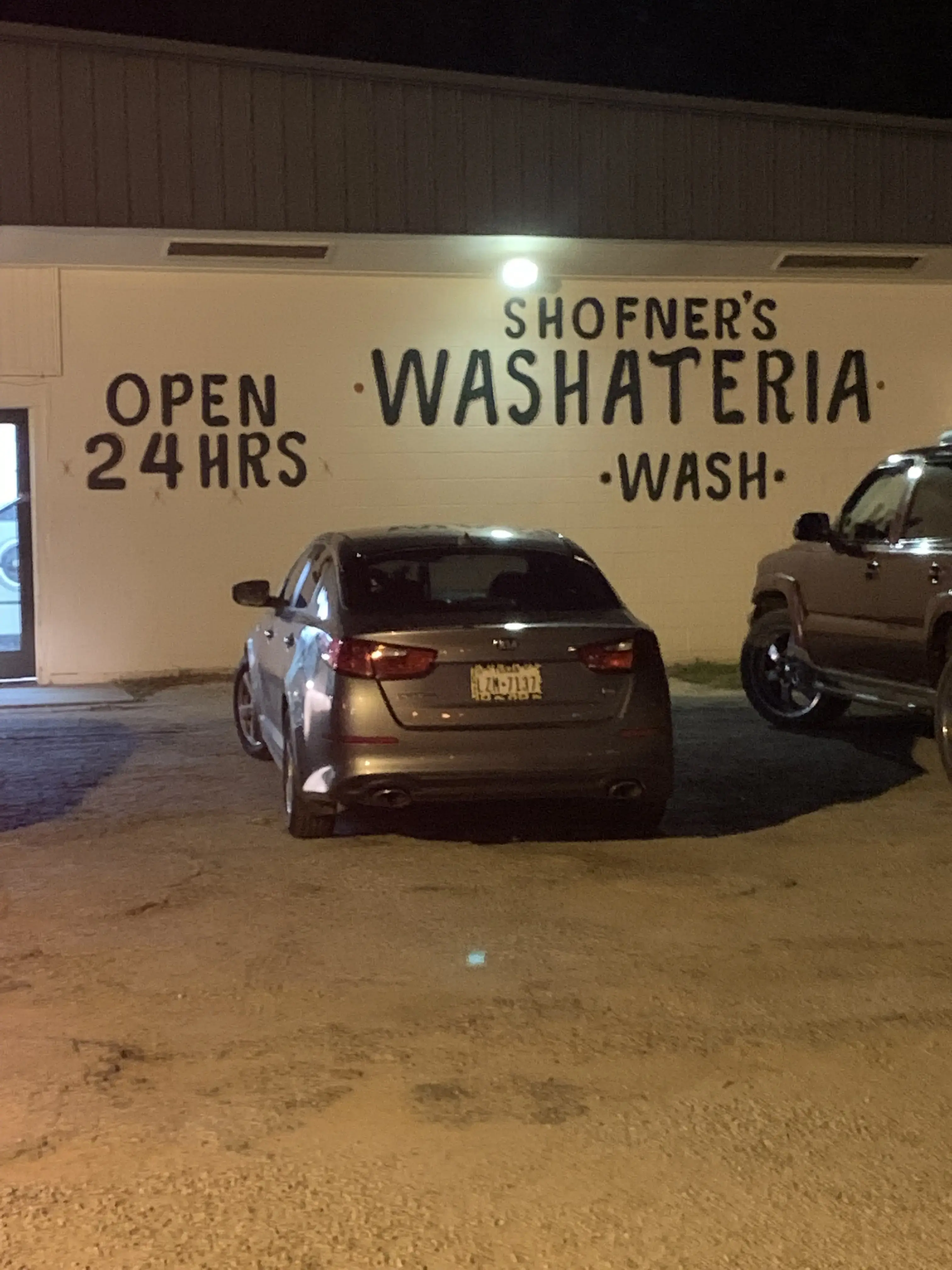 Shofner's Spin City Coin Laundry thumbnail 2